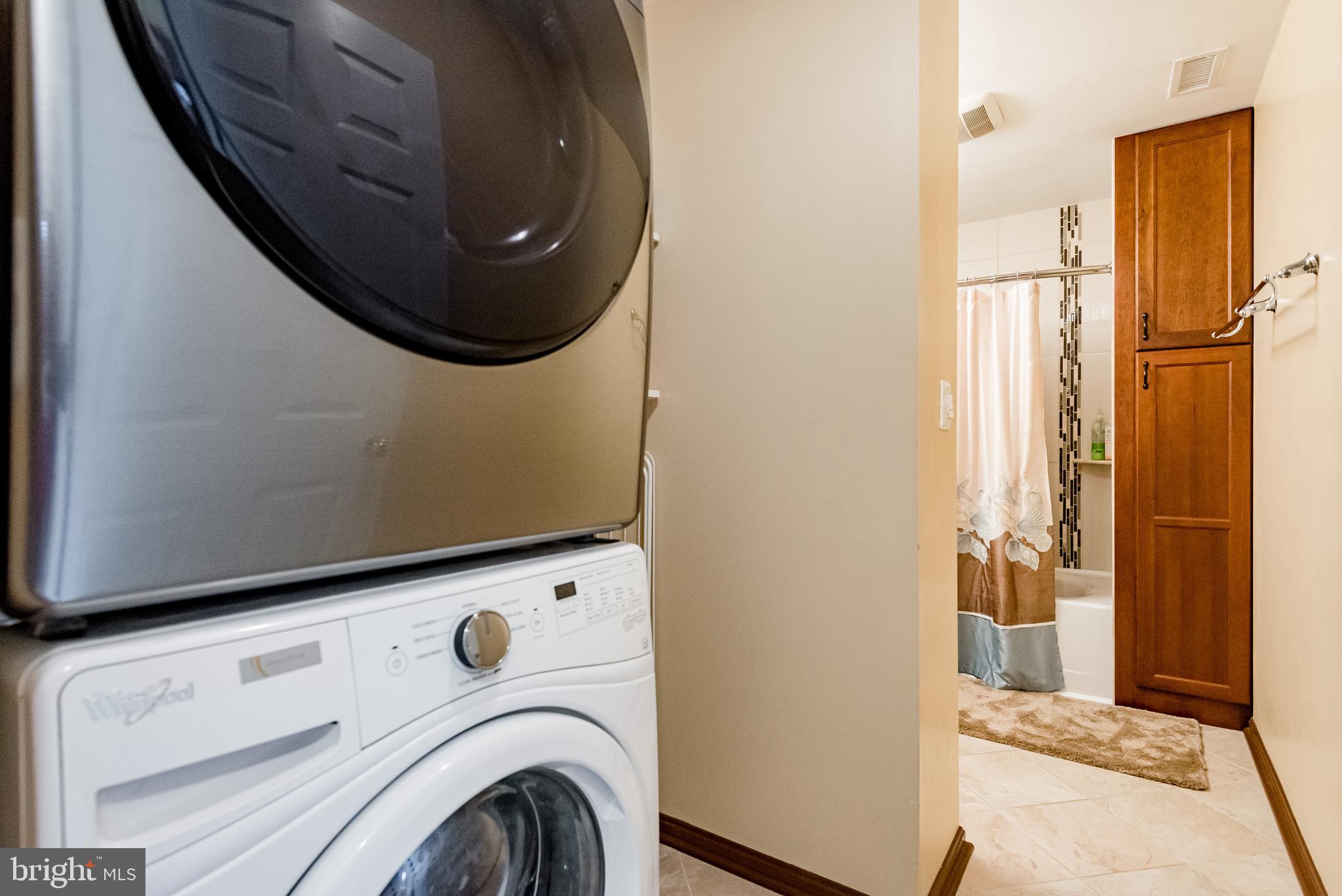 SELBY ON THE BAY - Residential