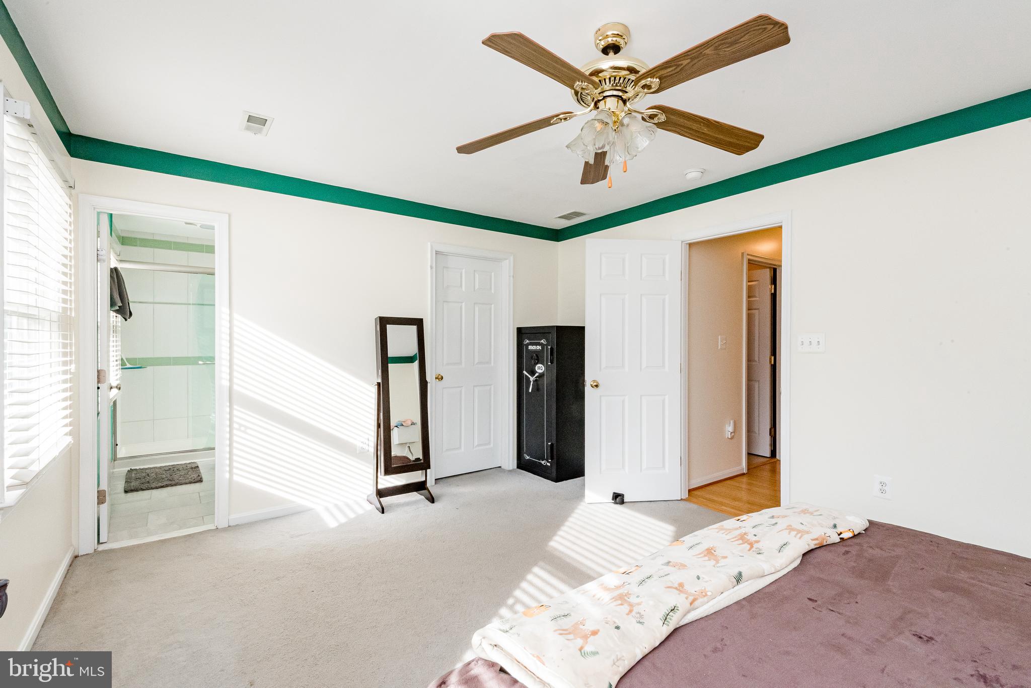 SELBY ON THE BAY - Residential