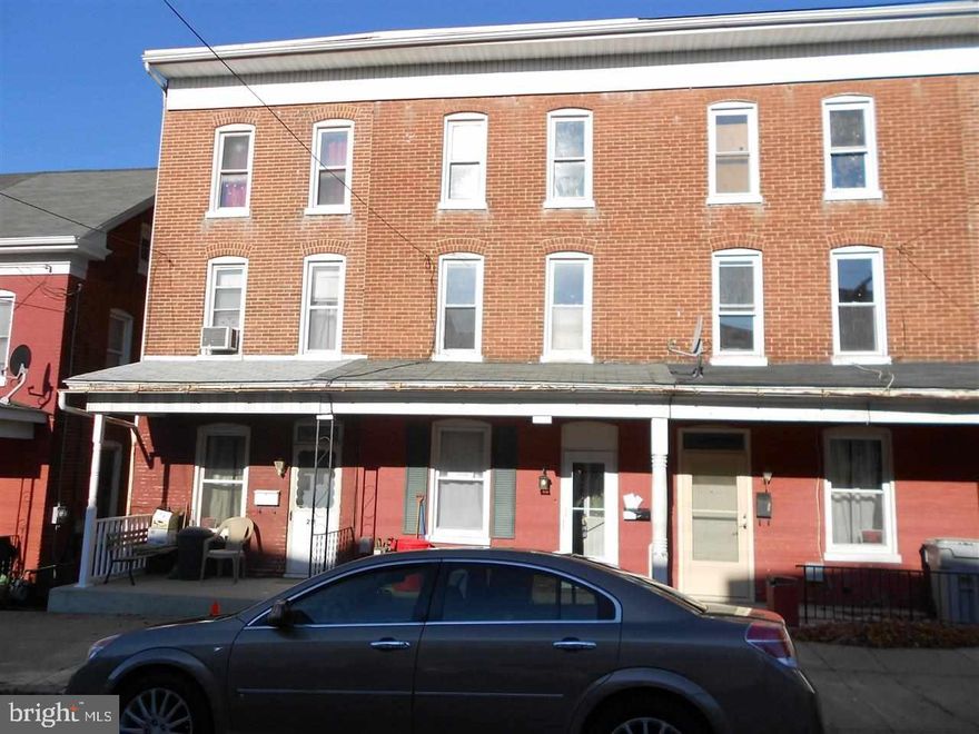 Large attached brick townhouse with 3 large Bedrooms plus Office area that could be used as a 4th BR.  Newer Gas Furnace and Roofs in last 5 years.  Not a short sale or Foreclosure.