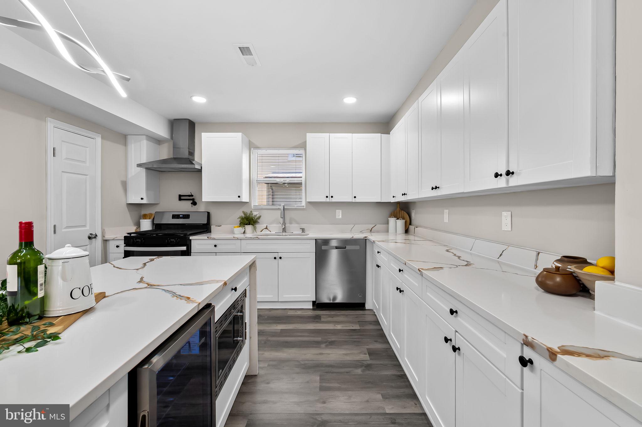 RIDGEWOOD - Residential