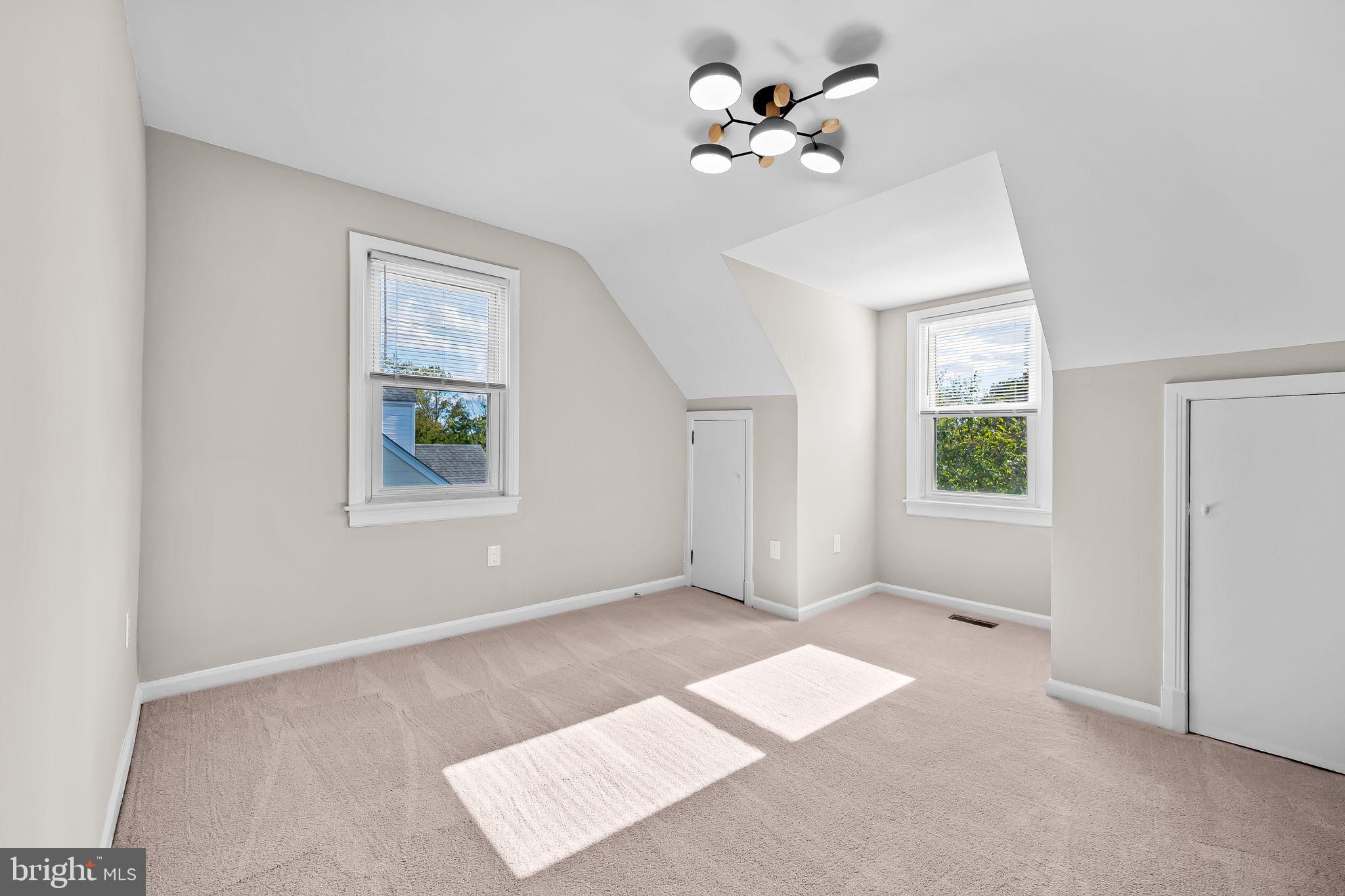 RIDGEWOOD - Residential