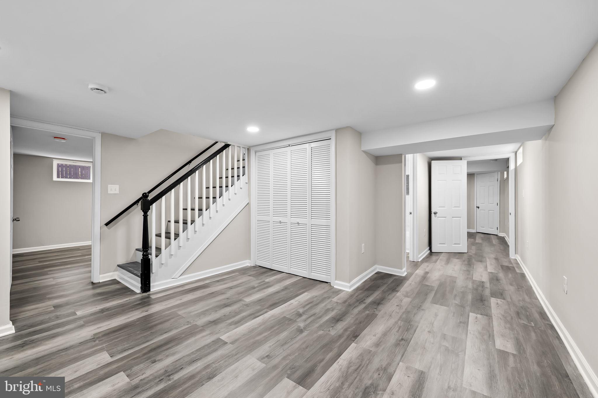 RIDGEWOOD - Residential