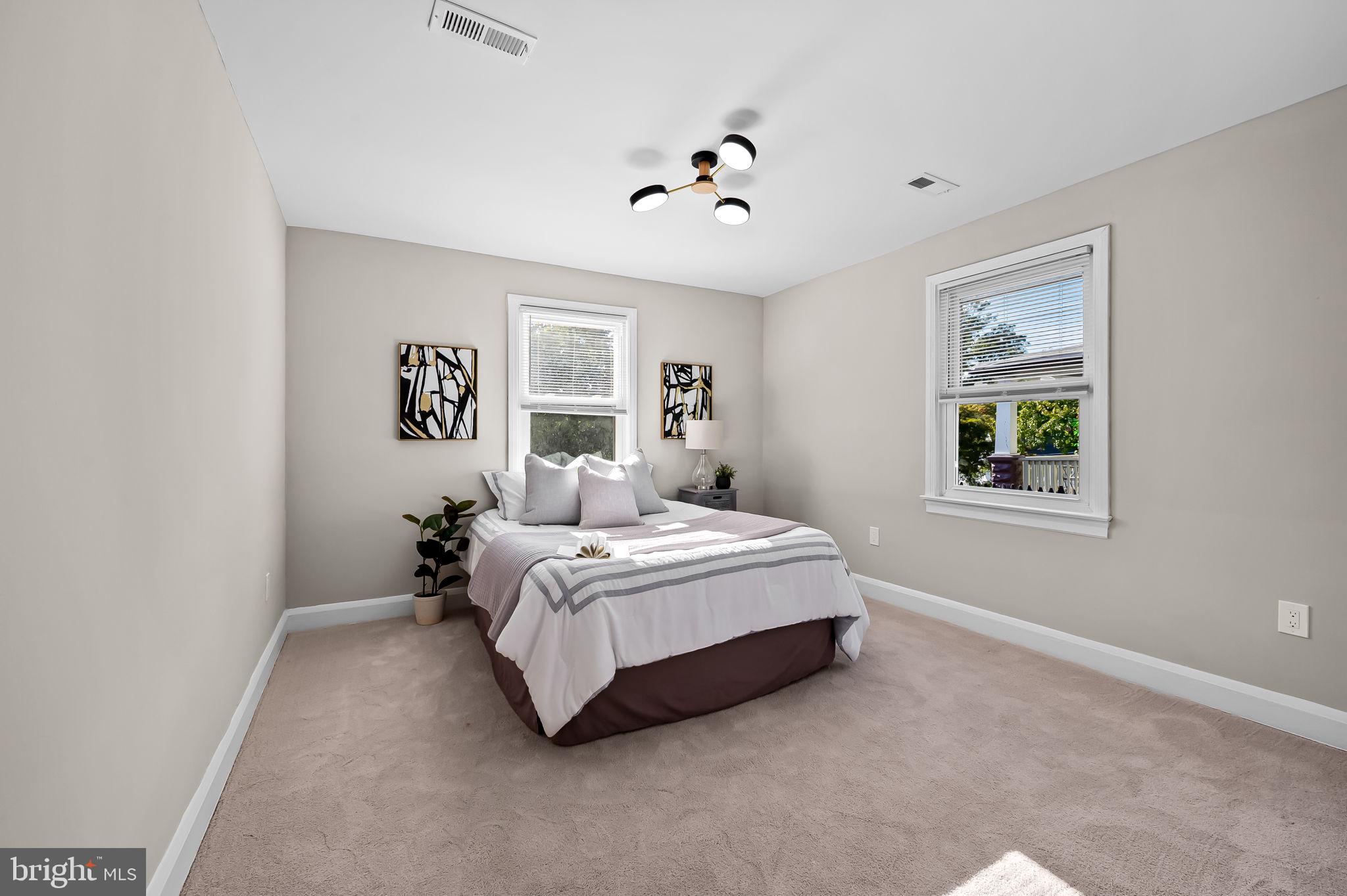 RIDGEWOOD - Residential