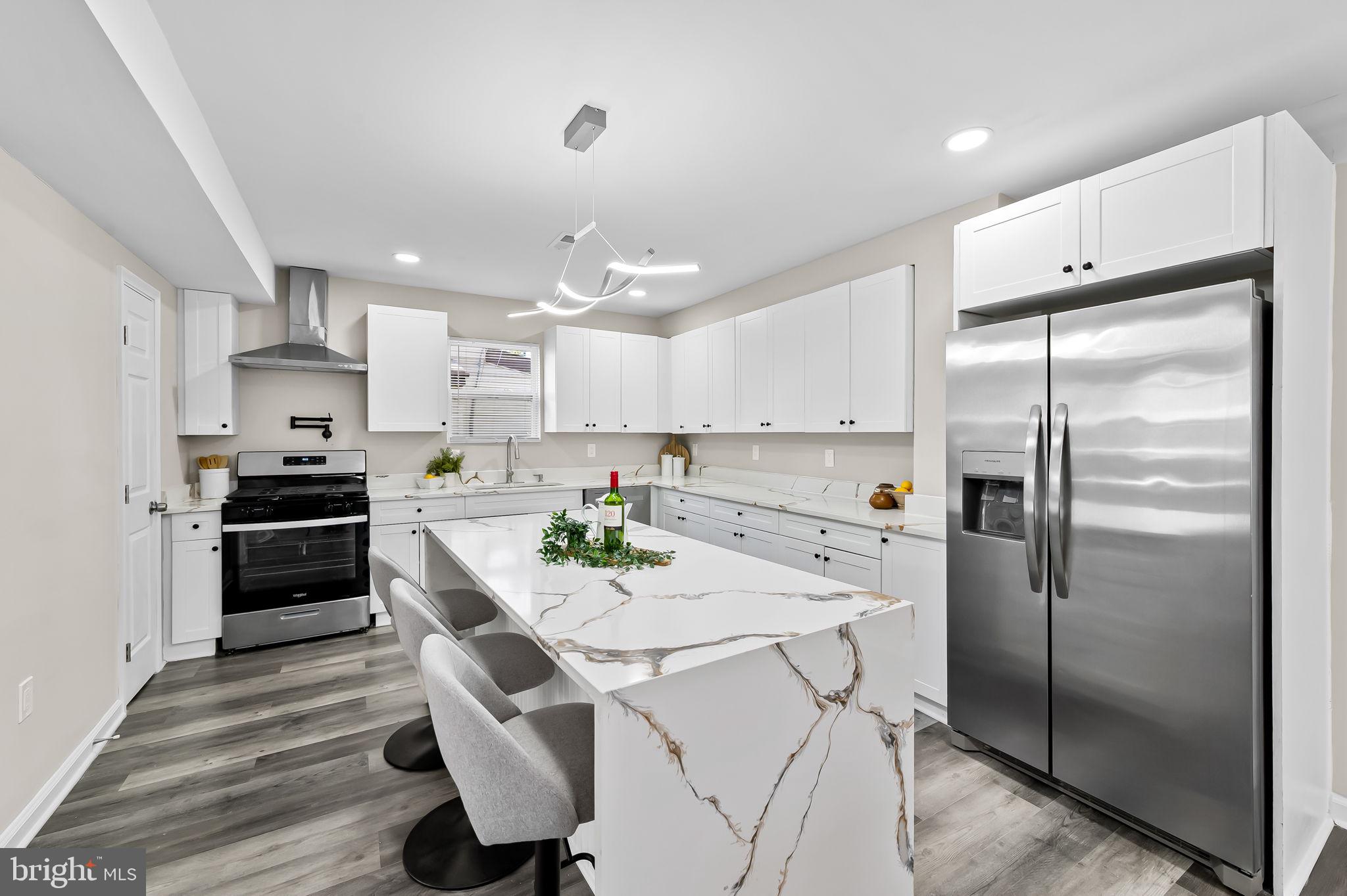 RIDGEWOOD - Residential