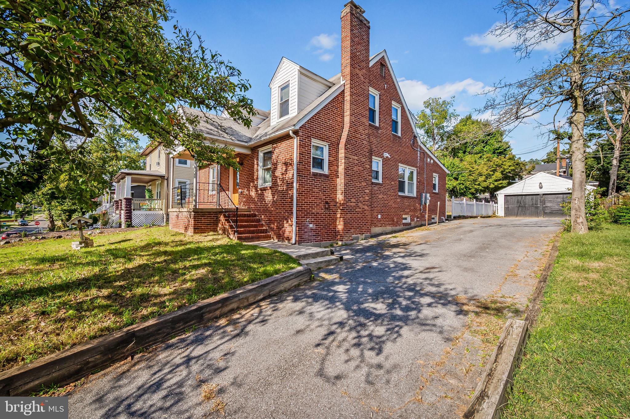 RIDGEWOOD - Residential