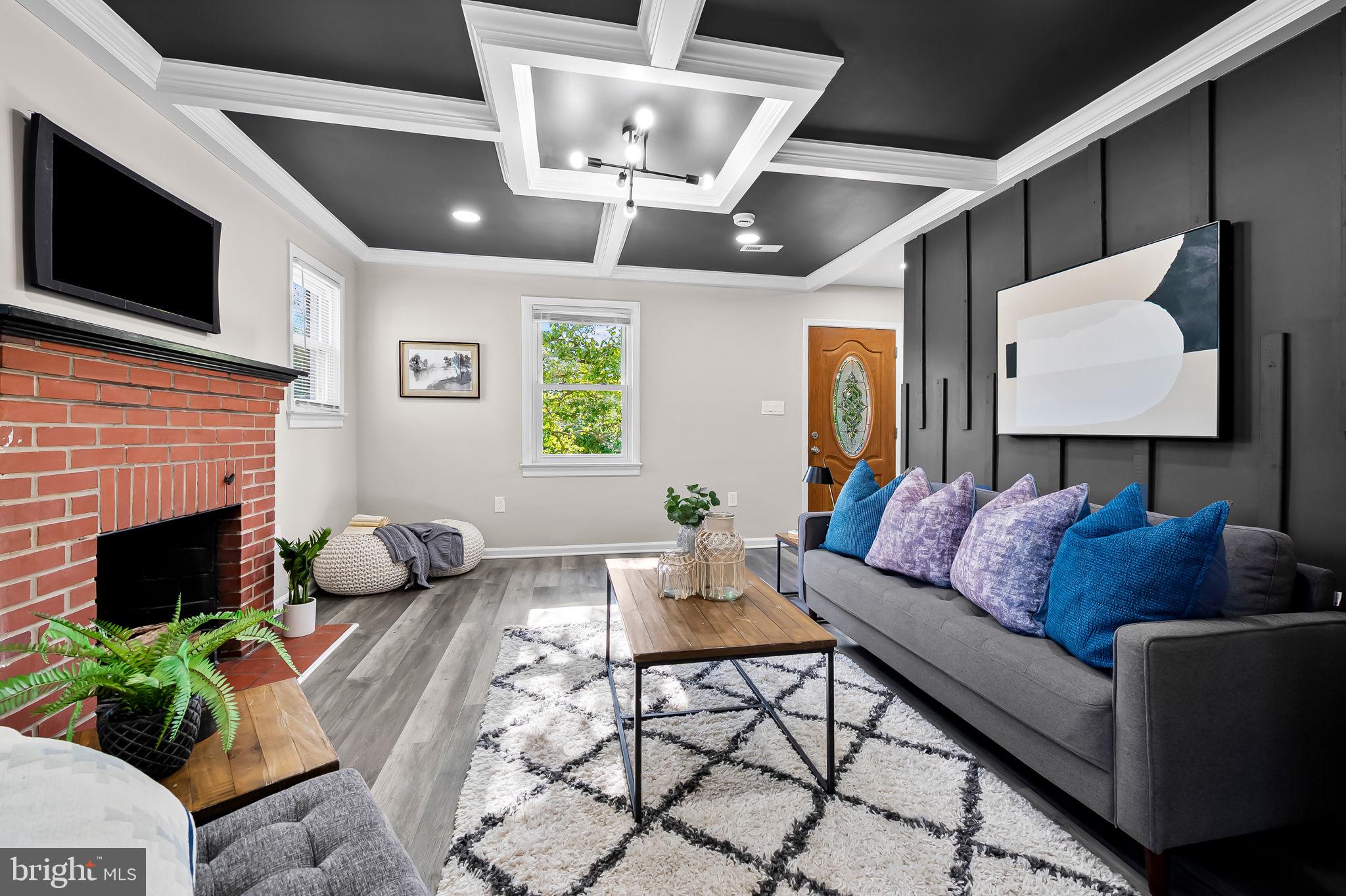 RIDGEWOOD - Residential