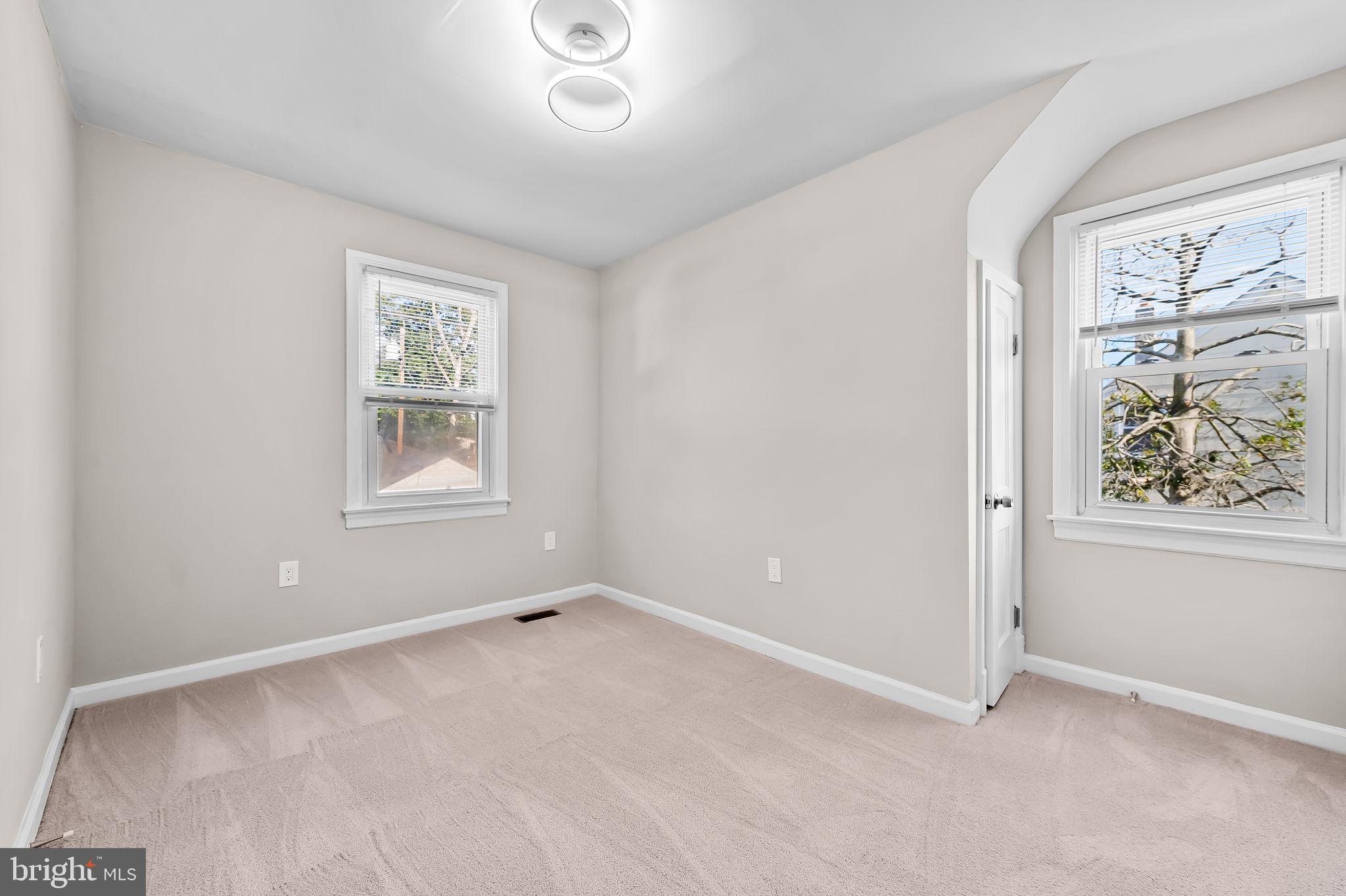 RIDGEWOOD - Residential