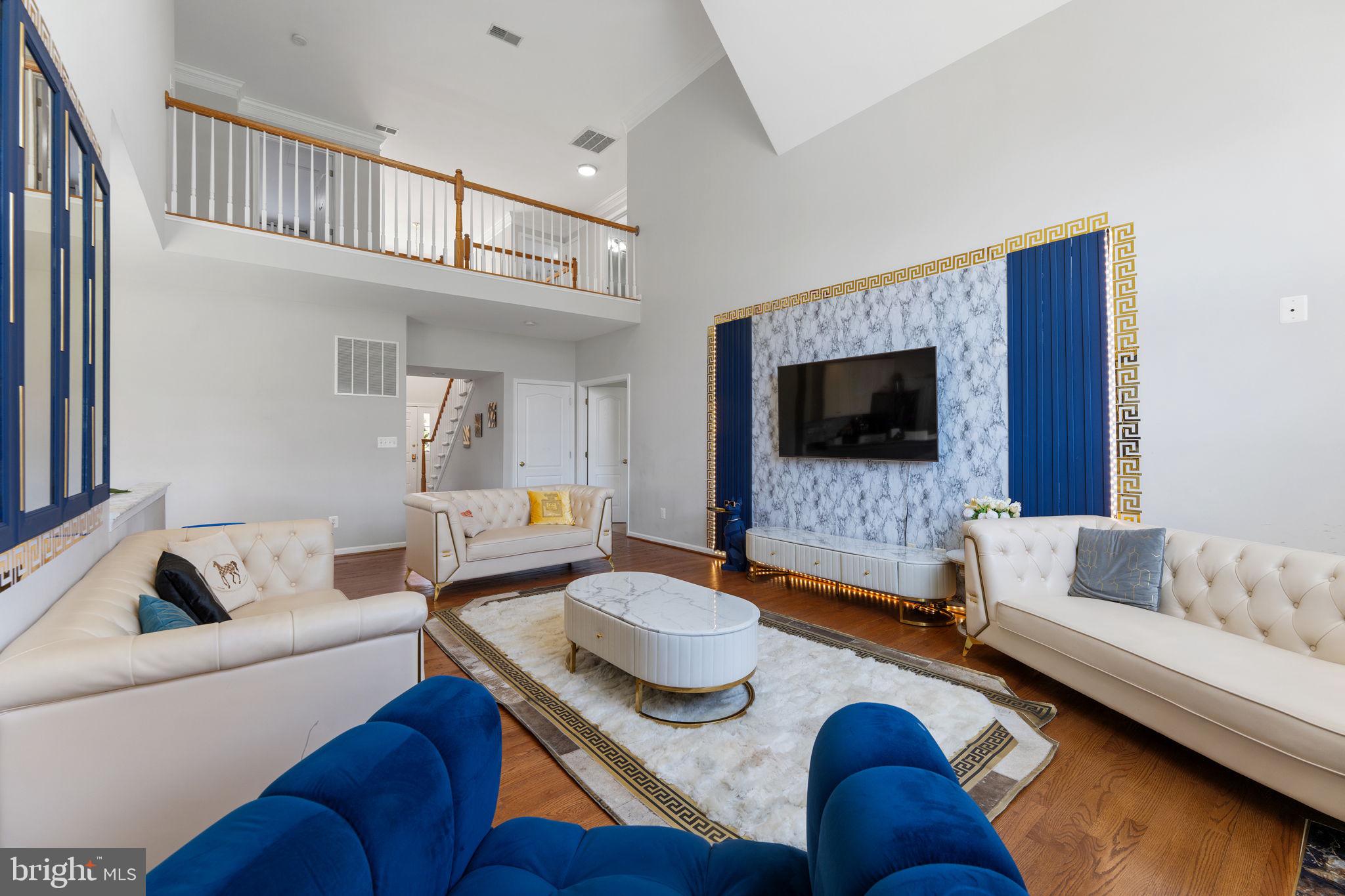 LOUDOUN VALLEY ESTATES - Residential Lease