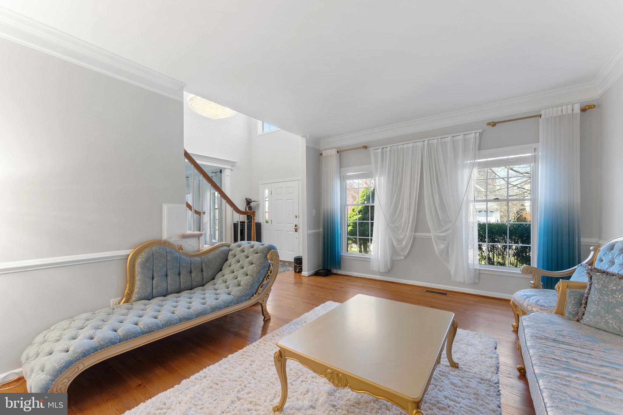 LOUDOUN VALLEY ESTATES - Residential Lease