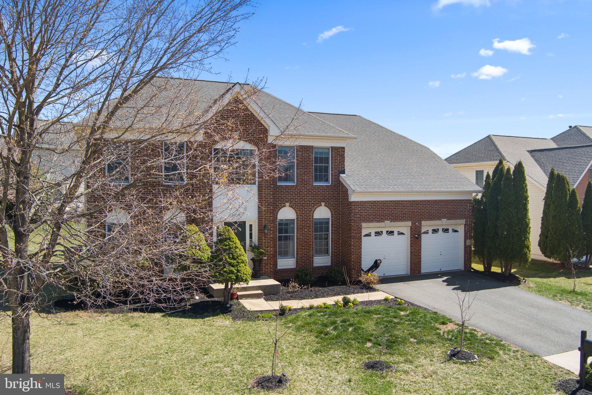 LOUDOUN VALLEY ESTATES - Residential Lease