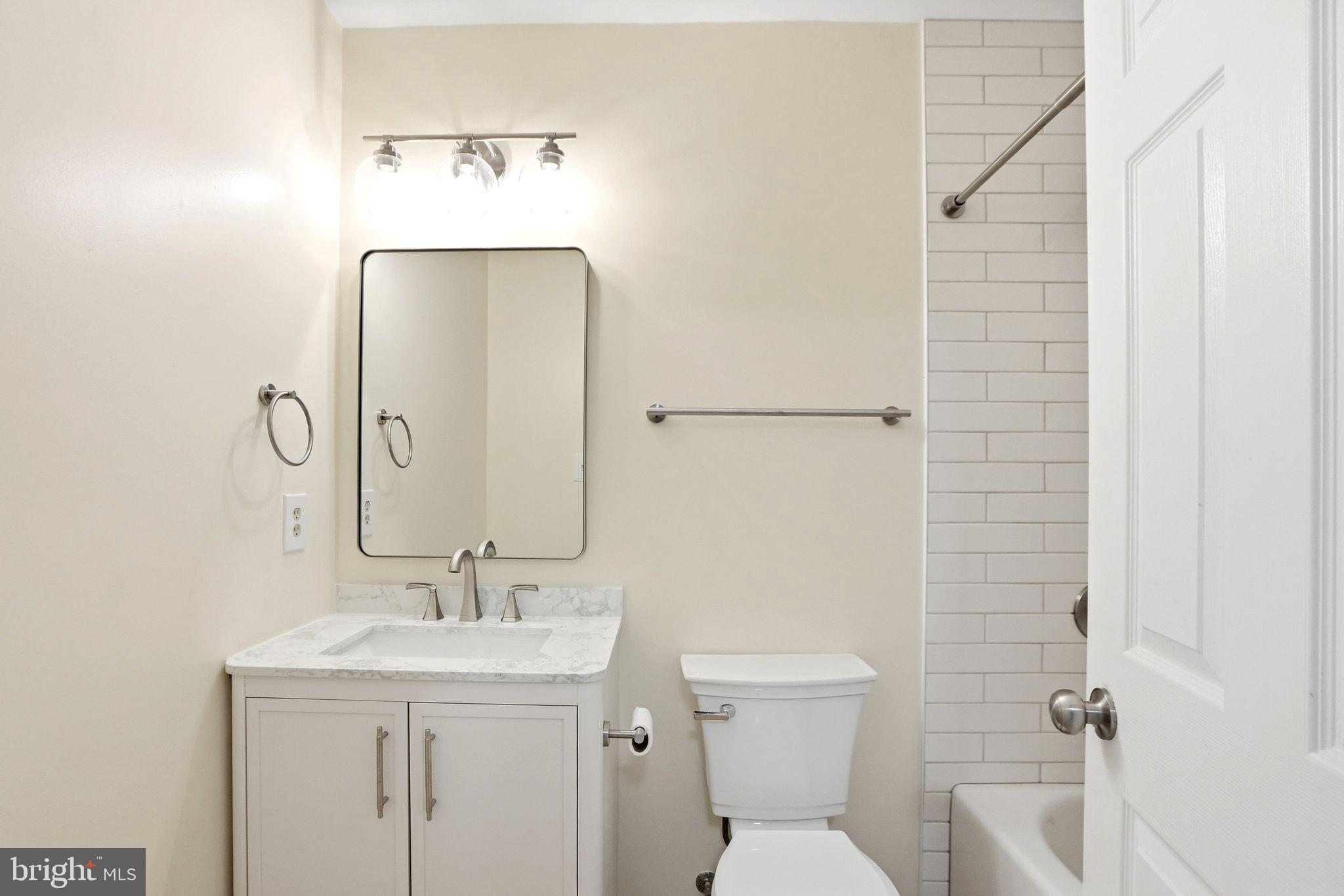 HIGHLANDS OF WARRENTON PHASE 2 - Residential