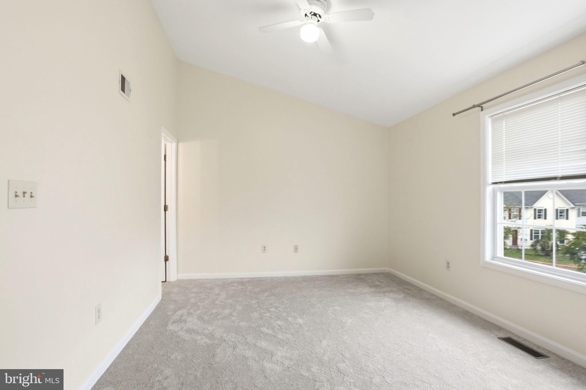 HIGHLANDS OF WARRENTON PHASE 2 - Residential