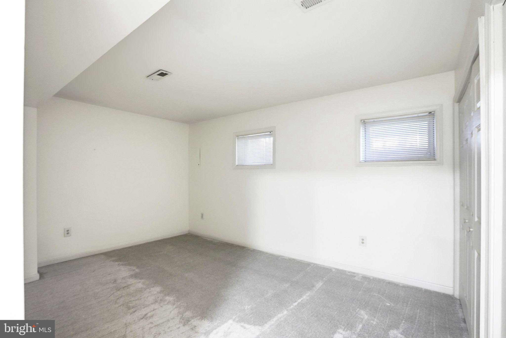 HIGHLANDS OF WARRENTON PHASE 2 - Residential