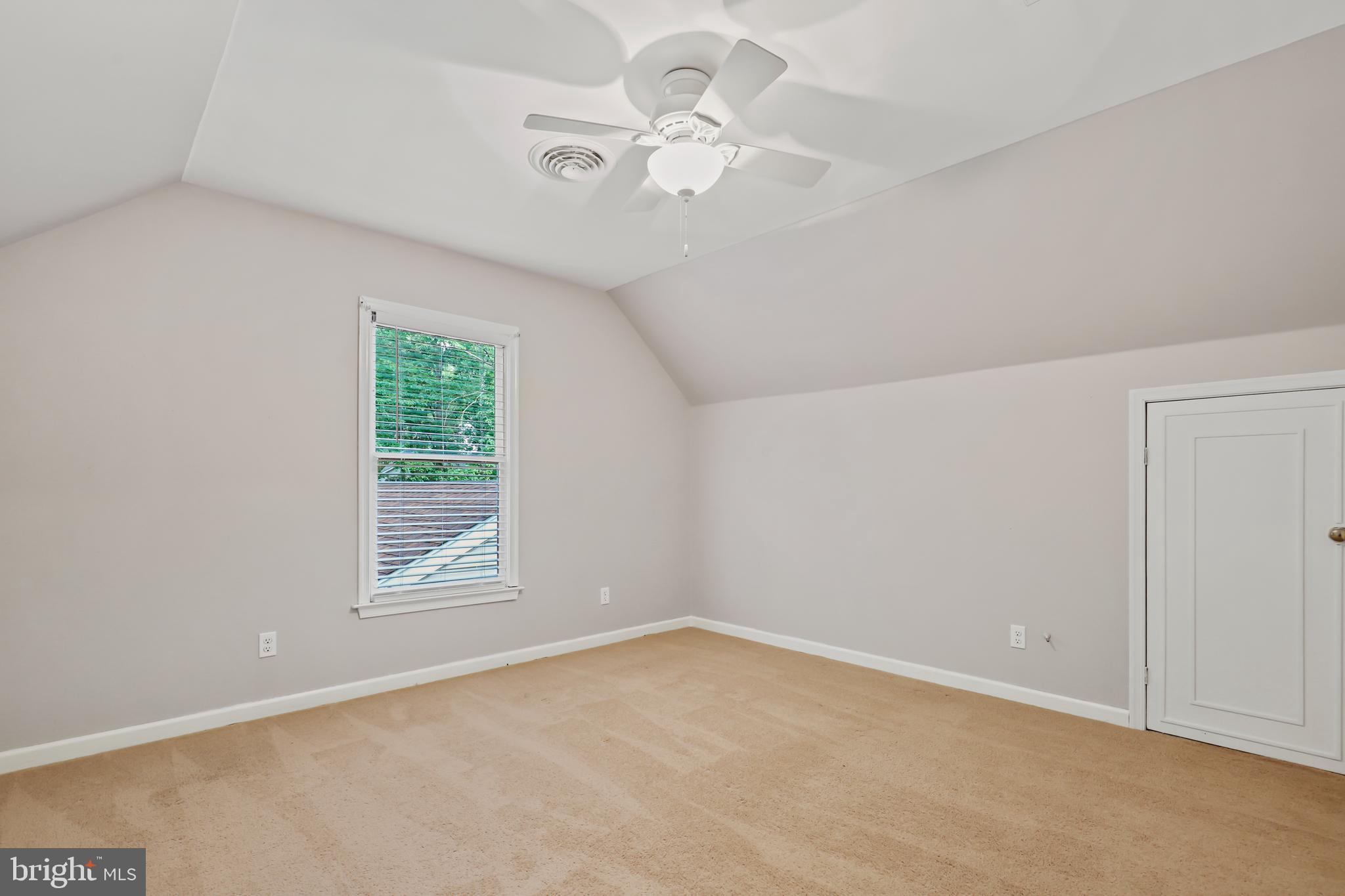 LAKE WILDERNESS - Residential