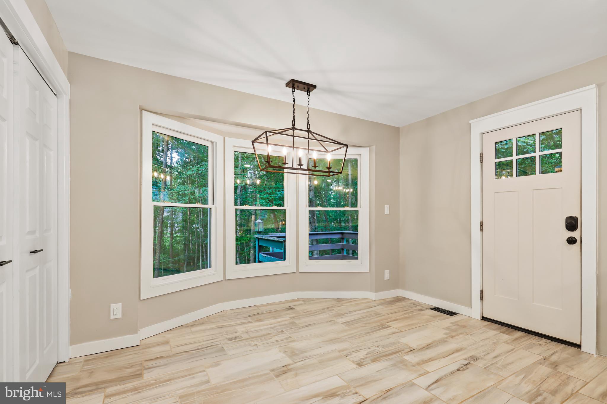 LAKE WILDERNESS - Residential