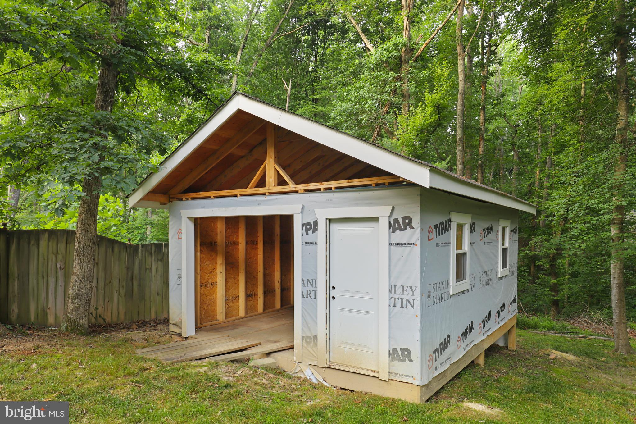 LAKE WILDERNESS - Residential