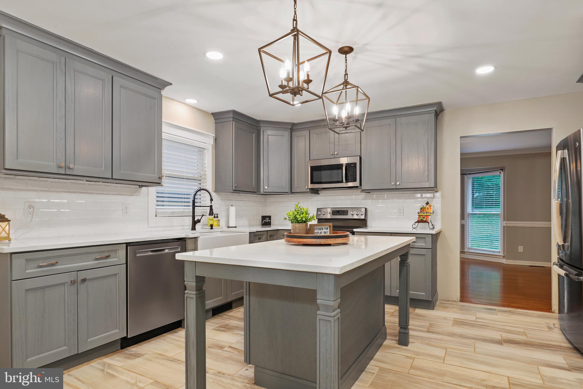 LAKE WILDERNESS - Residential