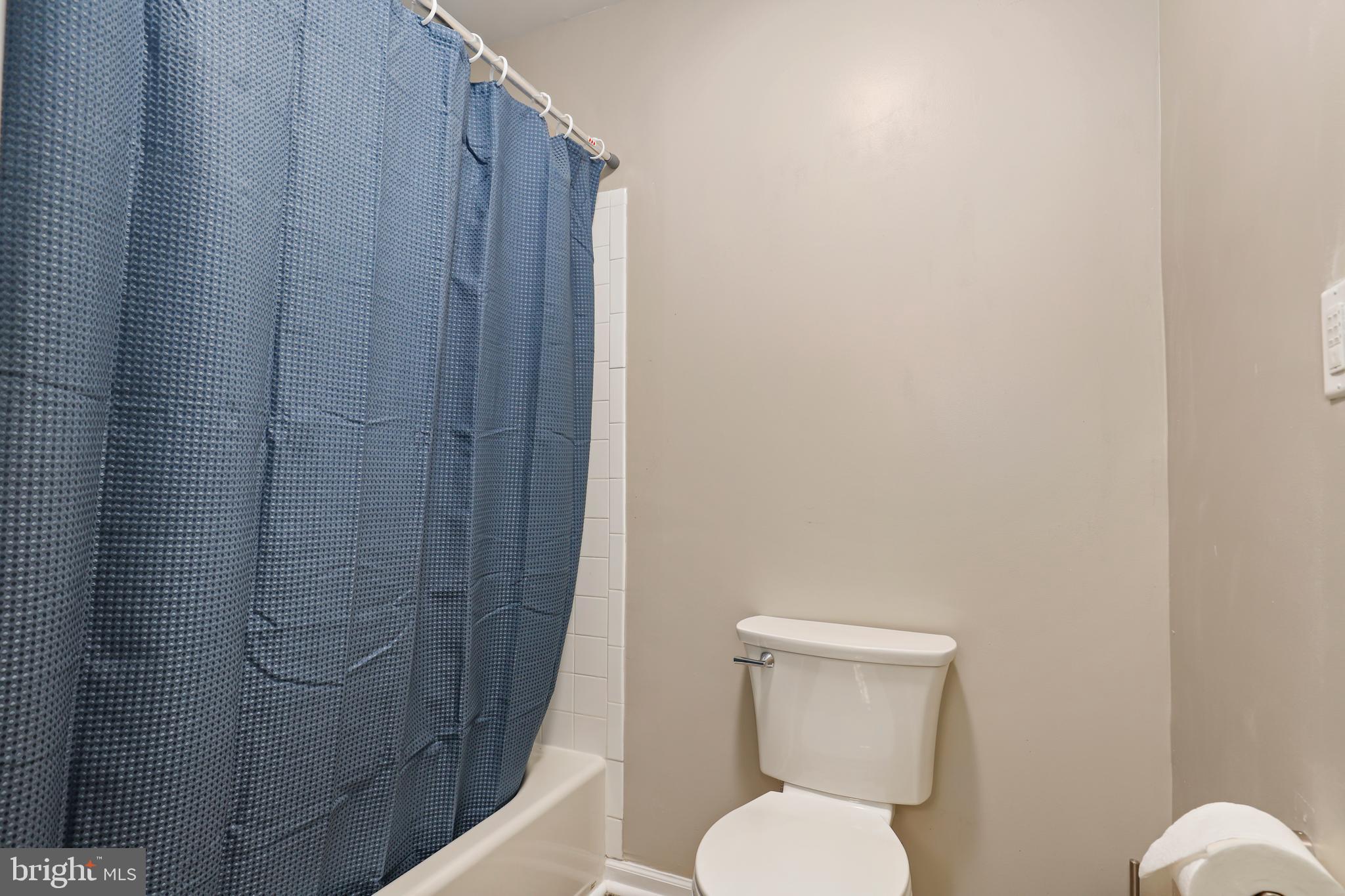 LAKE WILDERNESS - Residential