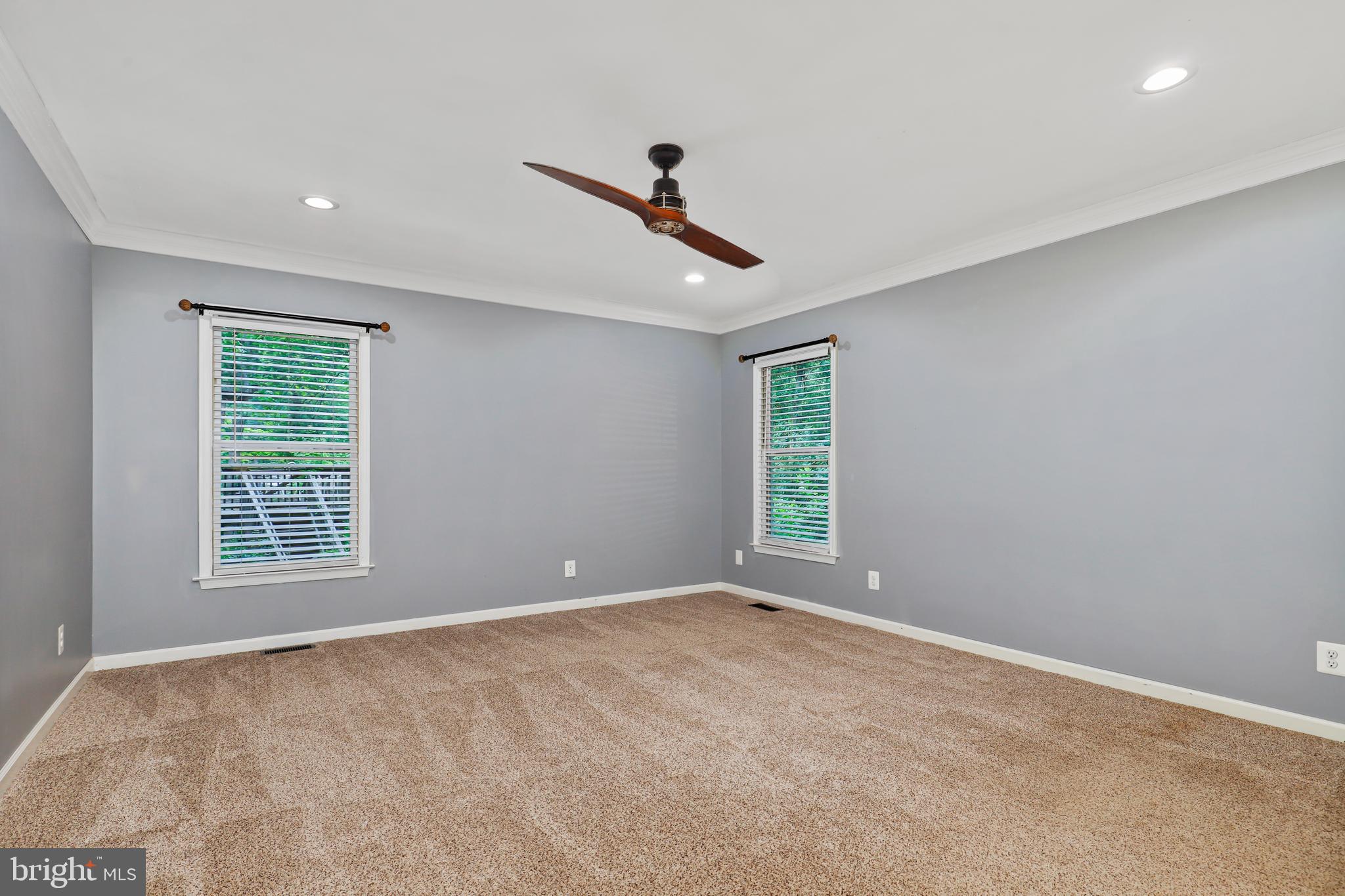 LAKE WILDERNESS - Residential