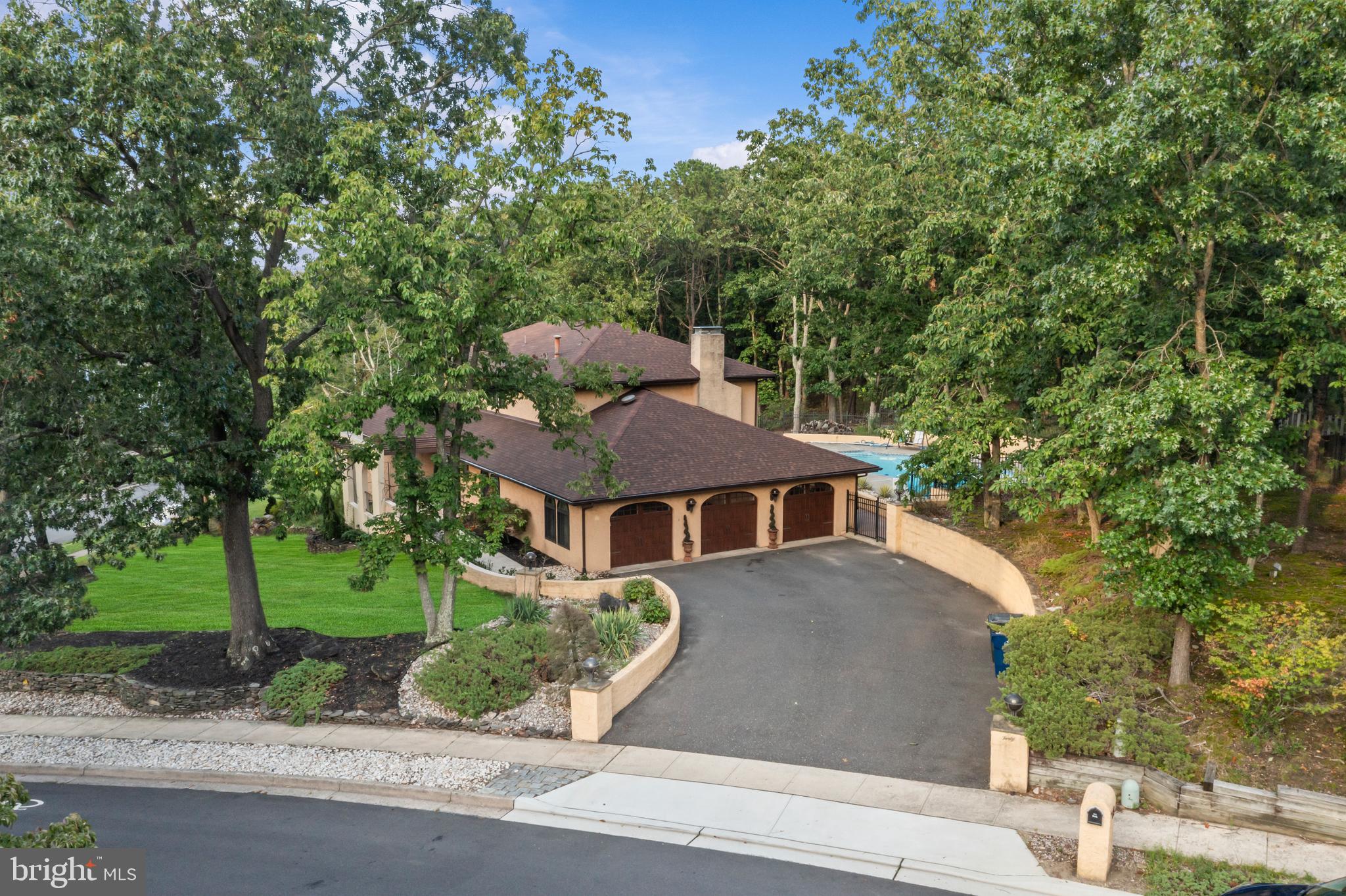 40 CHIPPENHAM DRIVE