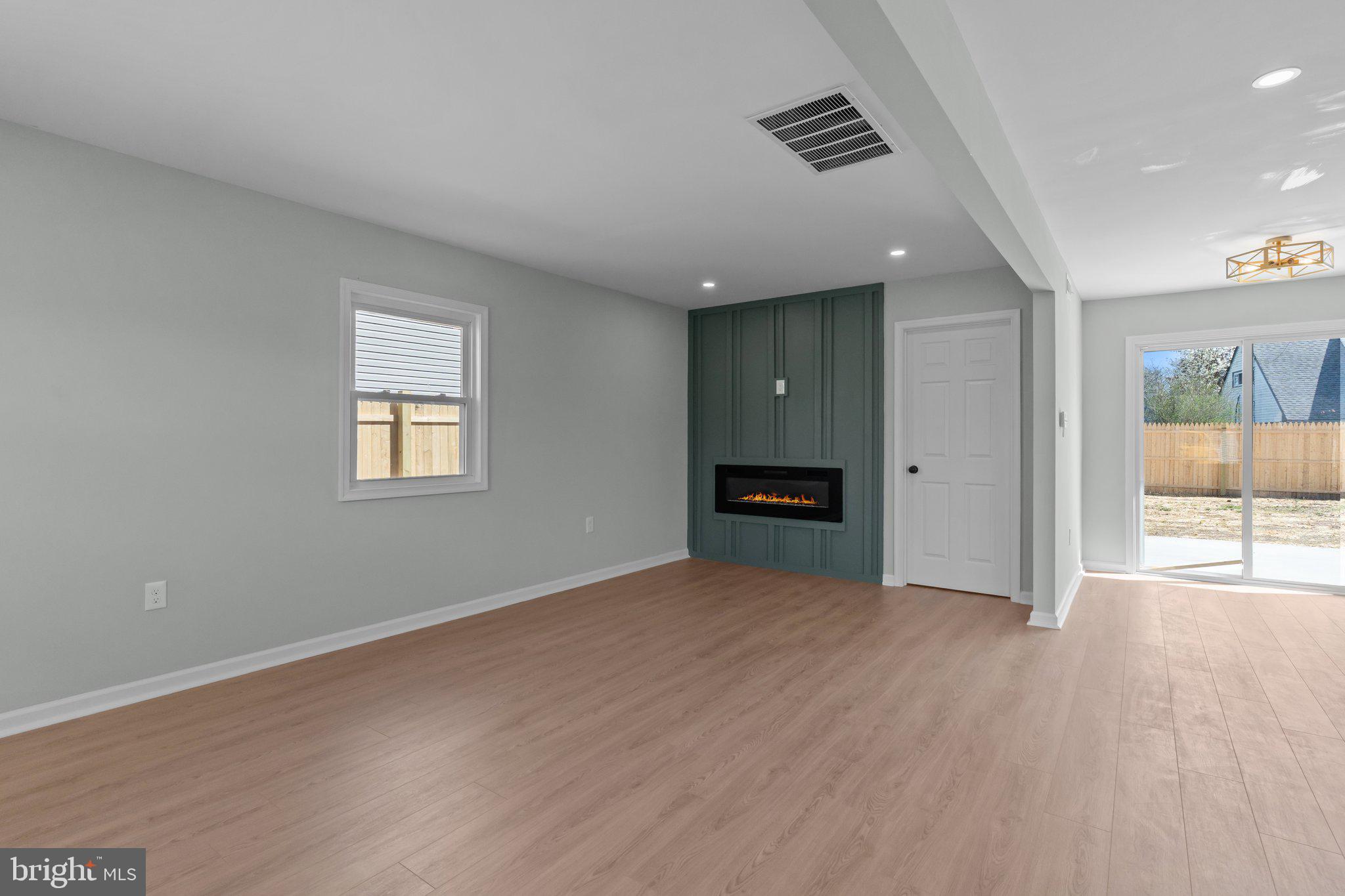 KENWOOD - Residential