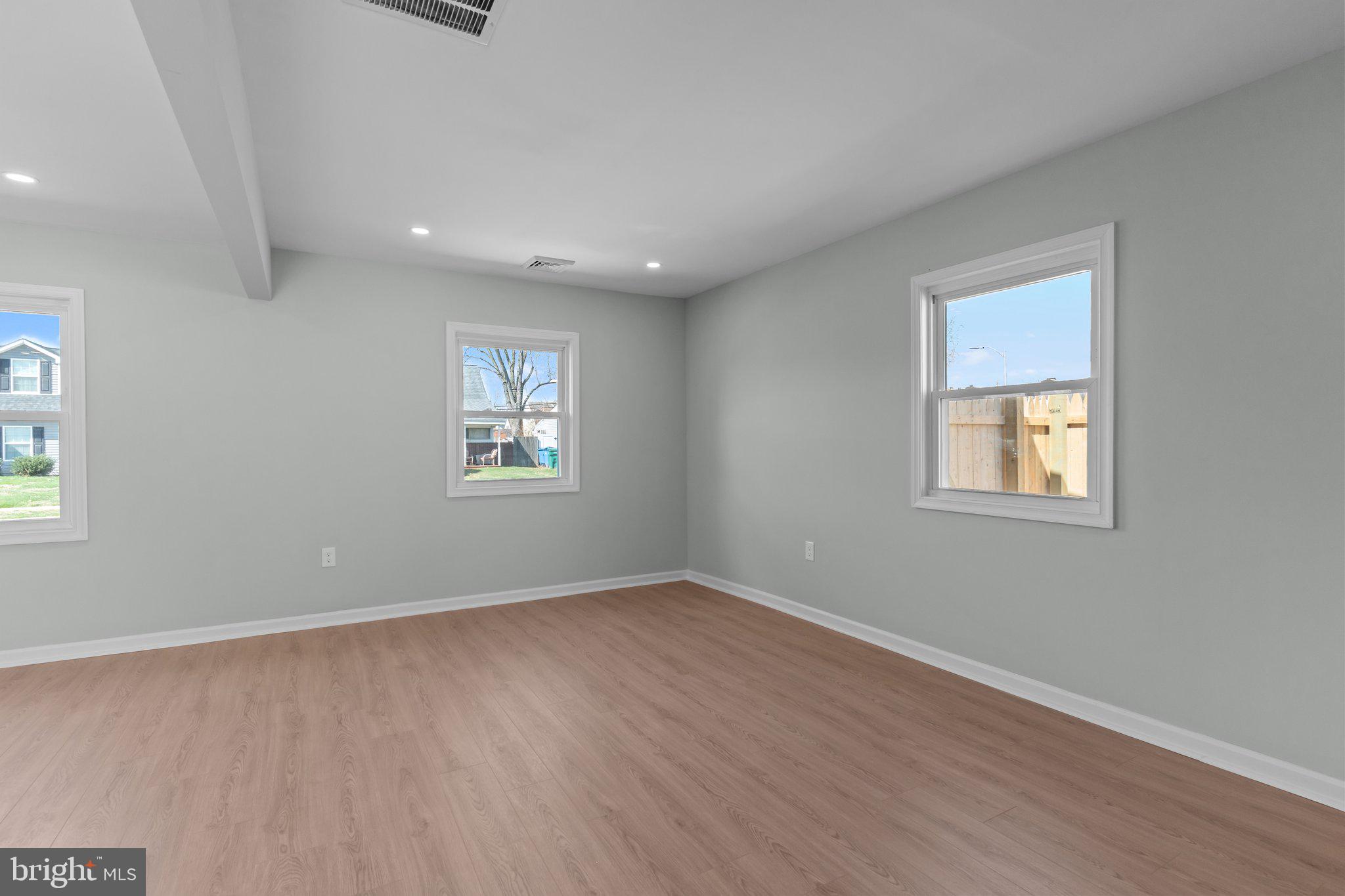 KENWOOD - Residential