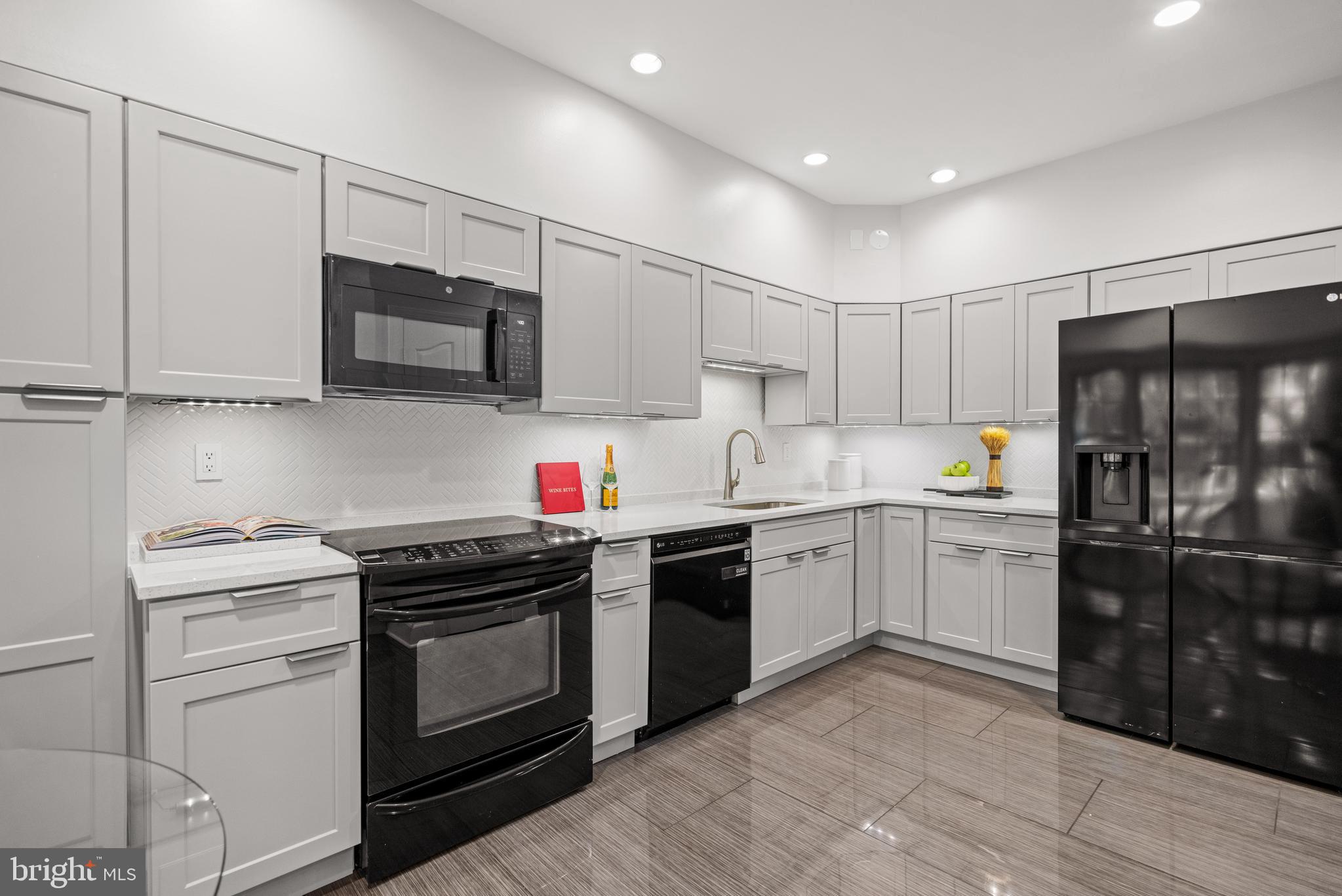 STONECREST - Residential