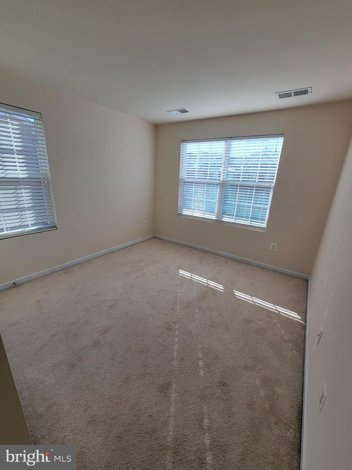 ST CHARLES SUB - GLENEAGLES - Residential Lease