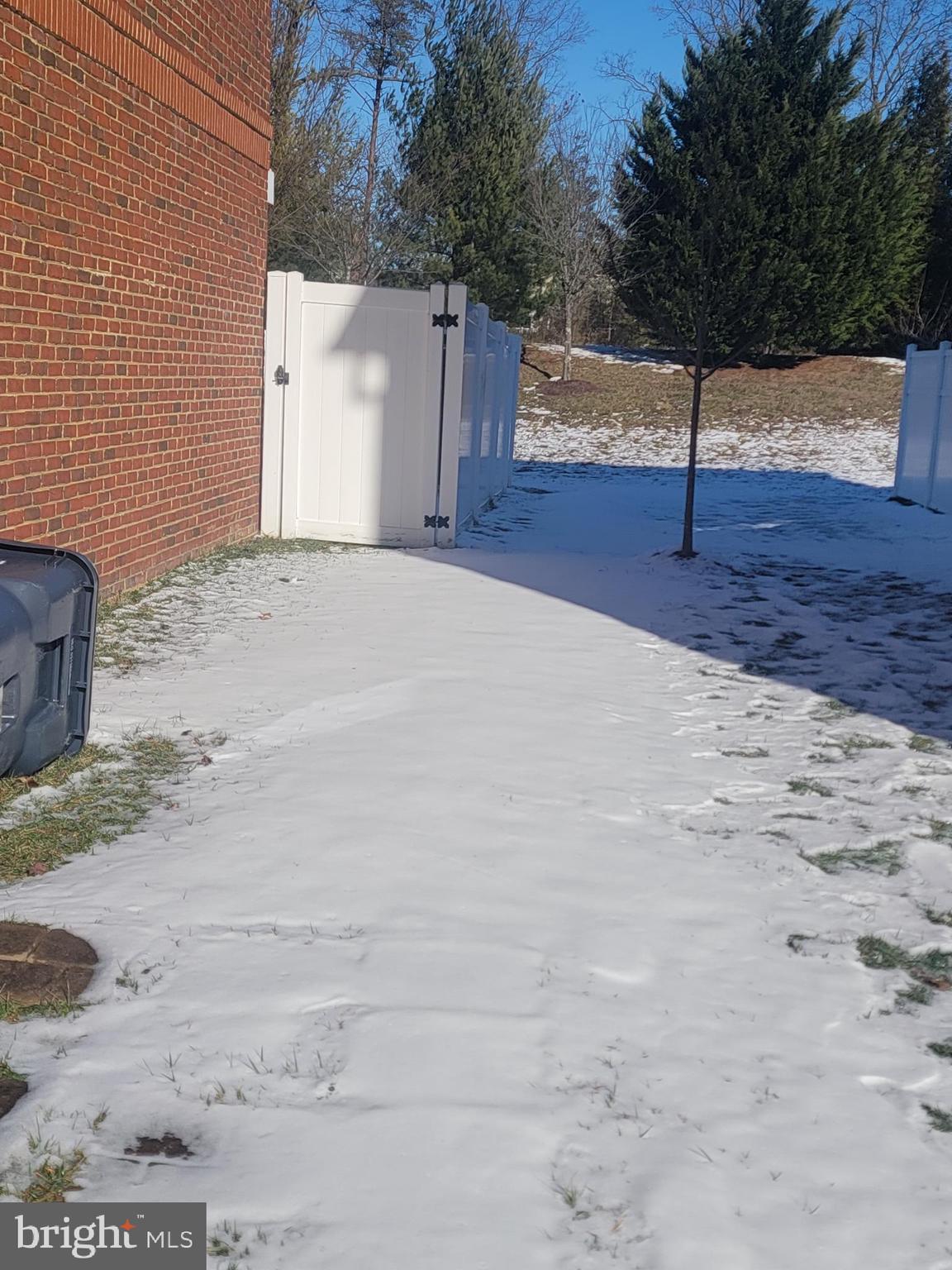 ST CHARLES SUB - GLENEAGLES - Residential Lease