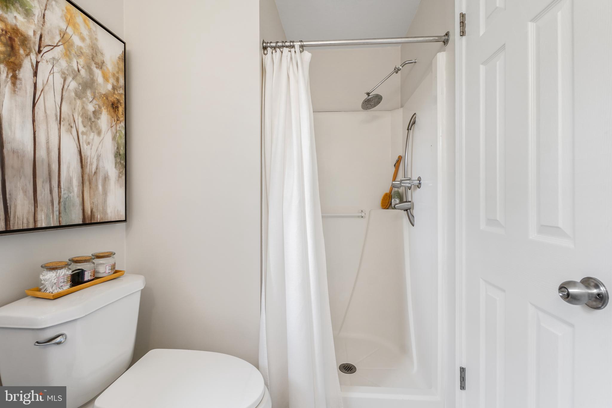 MAYDALE - Residential Lease