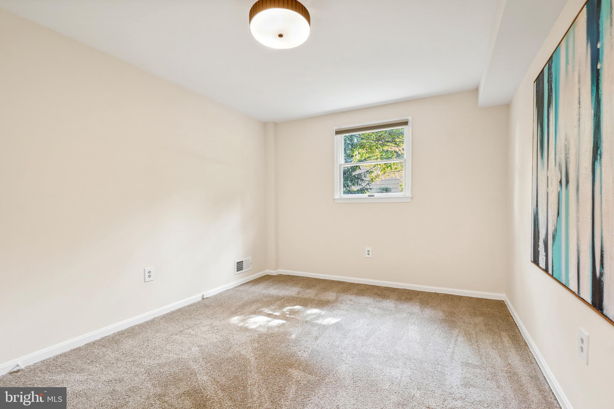 MAYDALE - Residential Lease