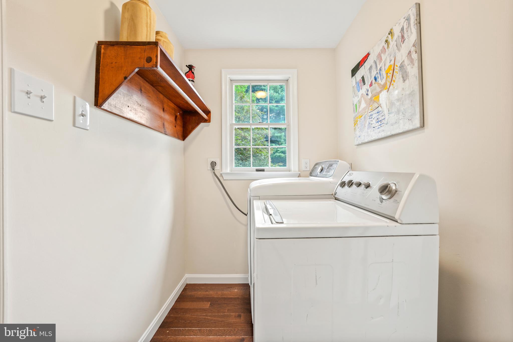 MAYDALE - Residential Lease