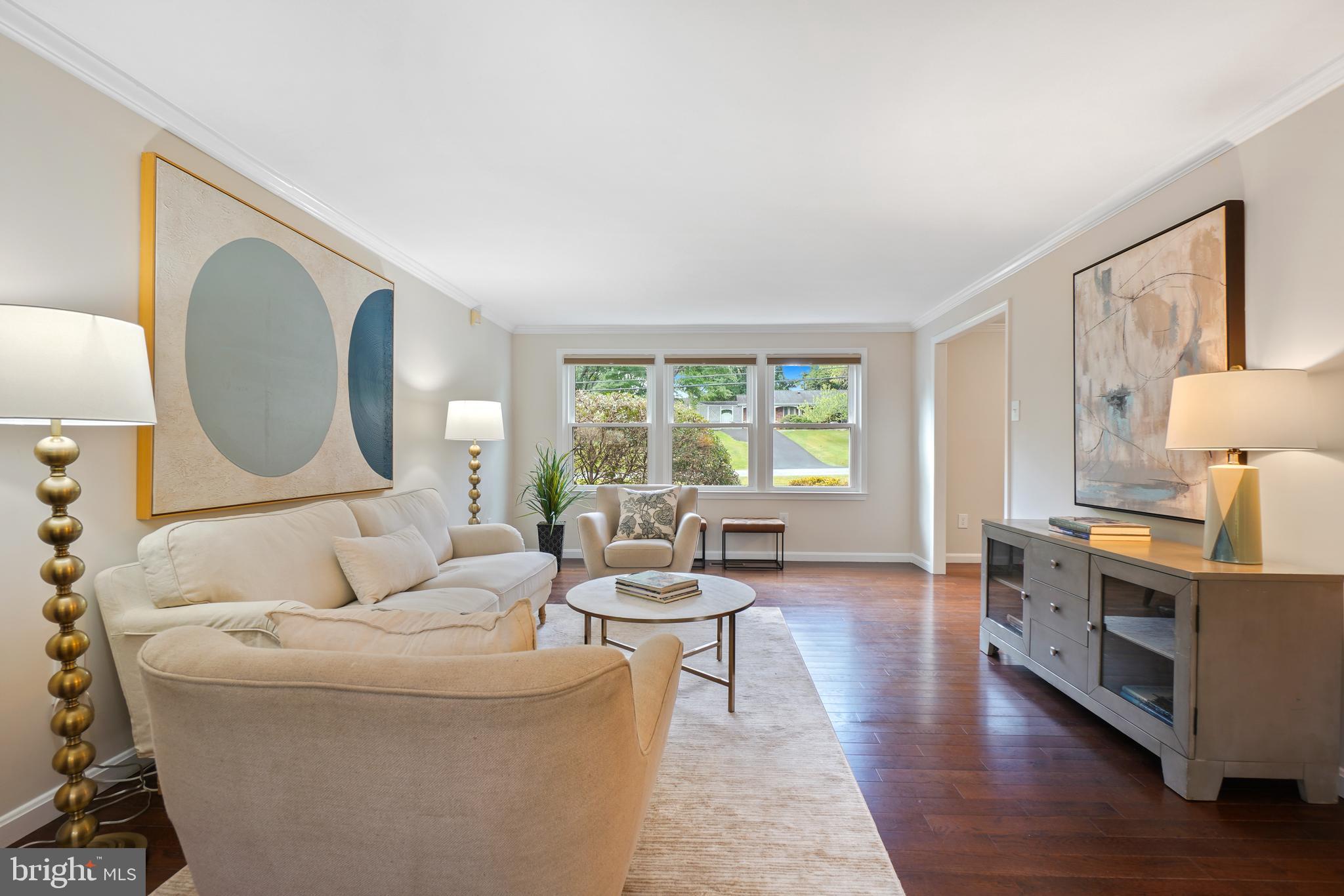 MAYDALE - Residential Lease