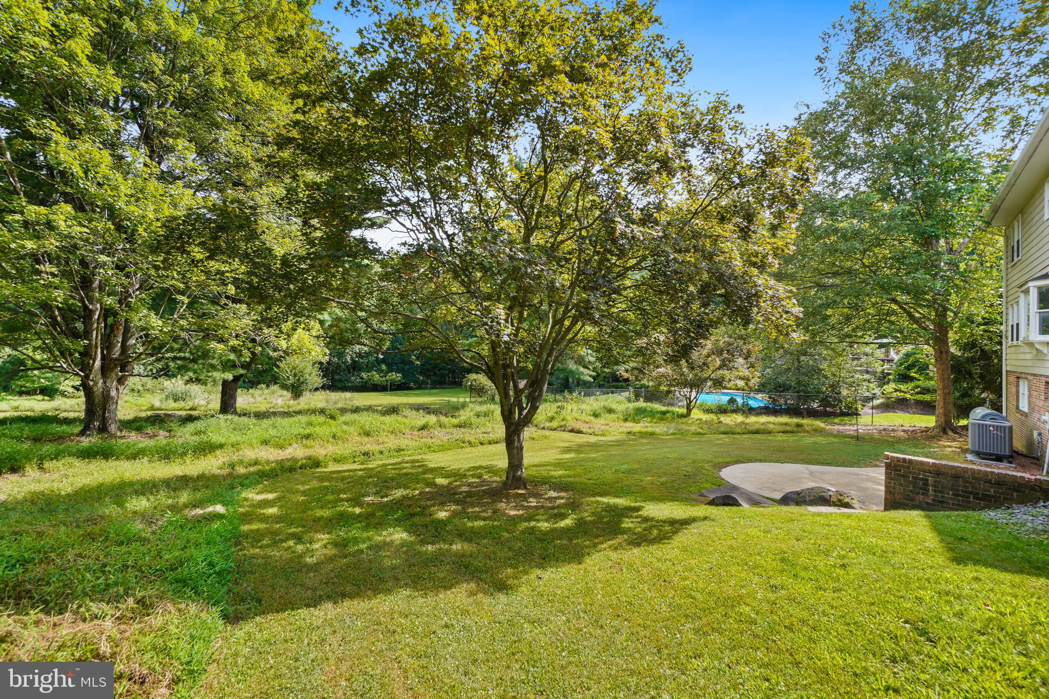 MAYDALE - Residential Lease