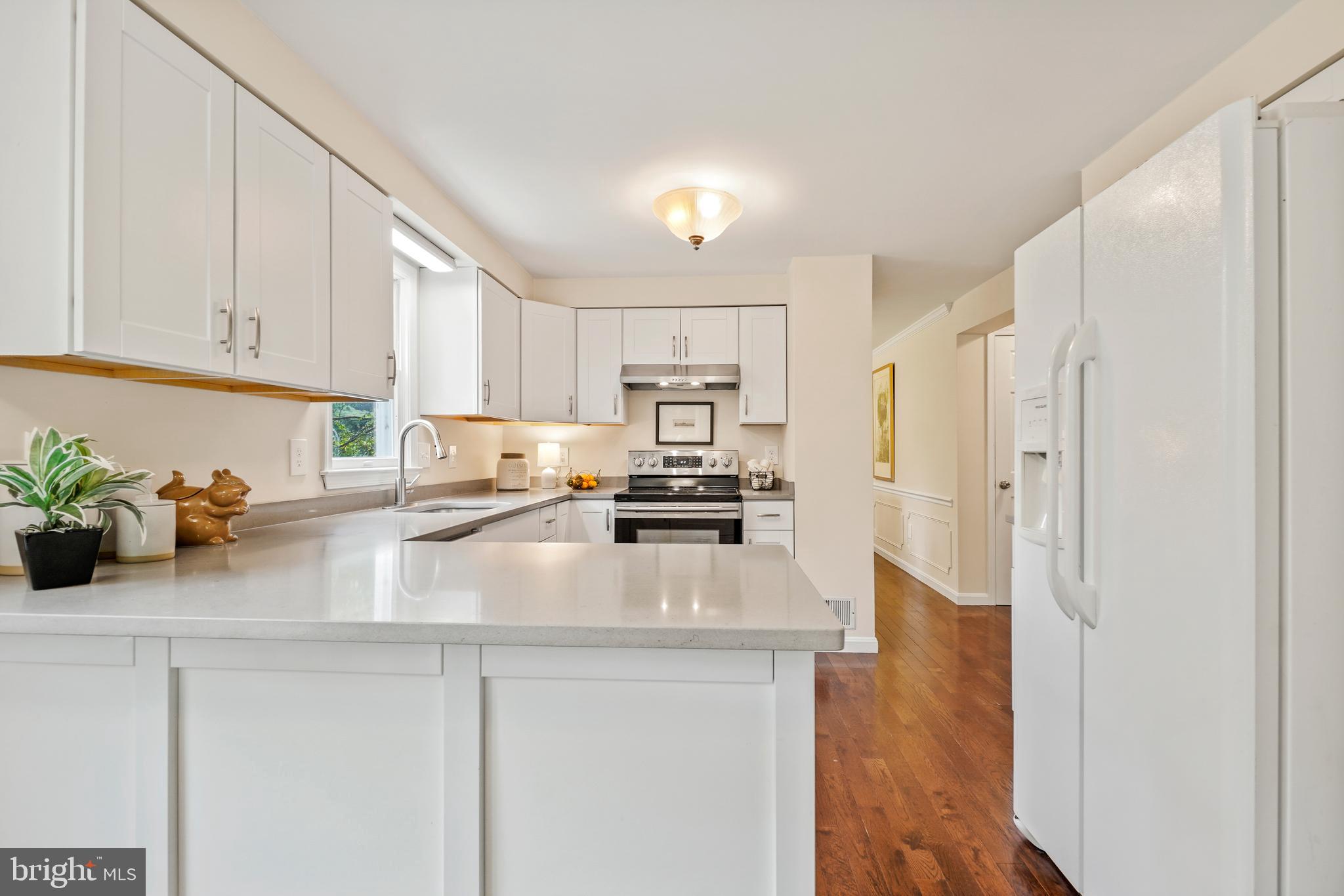 MAYDALE - Residential Lease