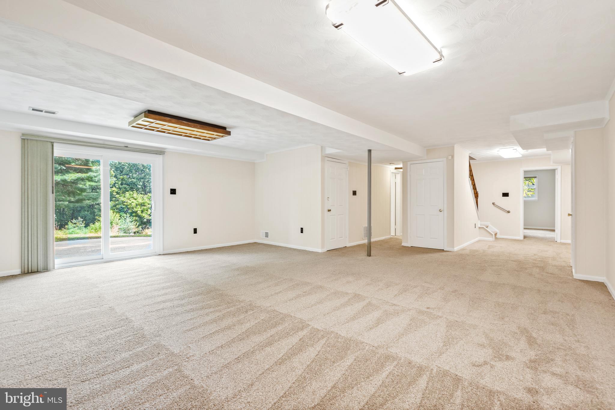 MAYDALE - Residential Lease