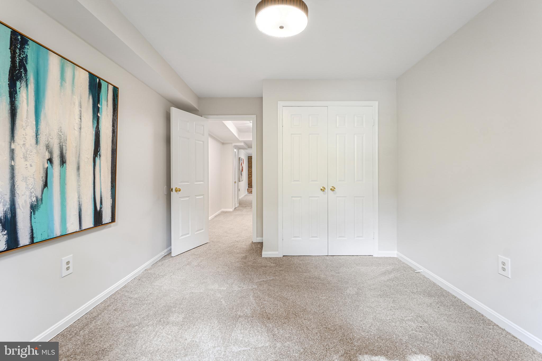 MAYDALE - Residential Lease