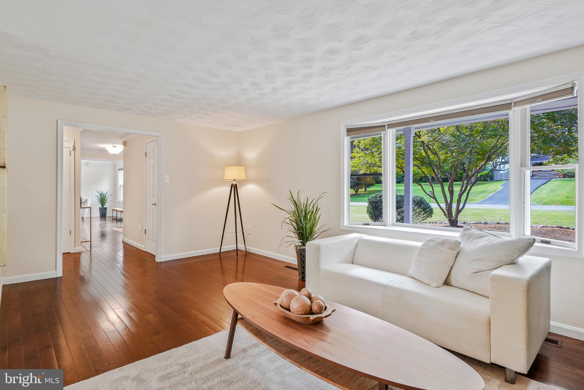 MAYDALE - Residential Lease