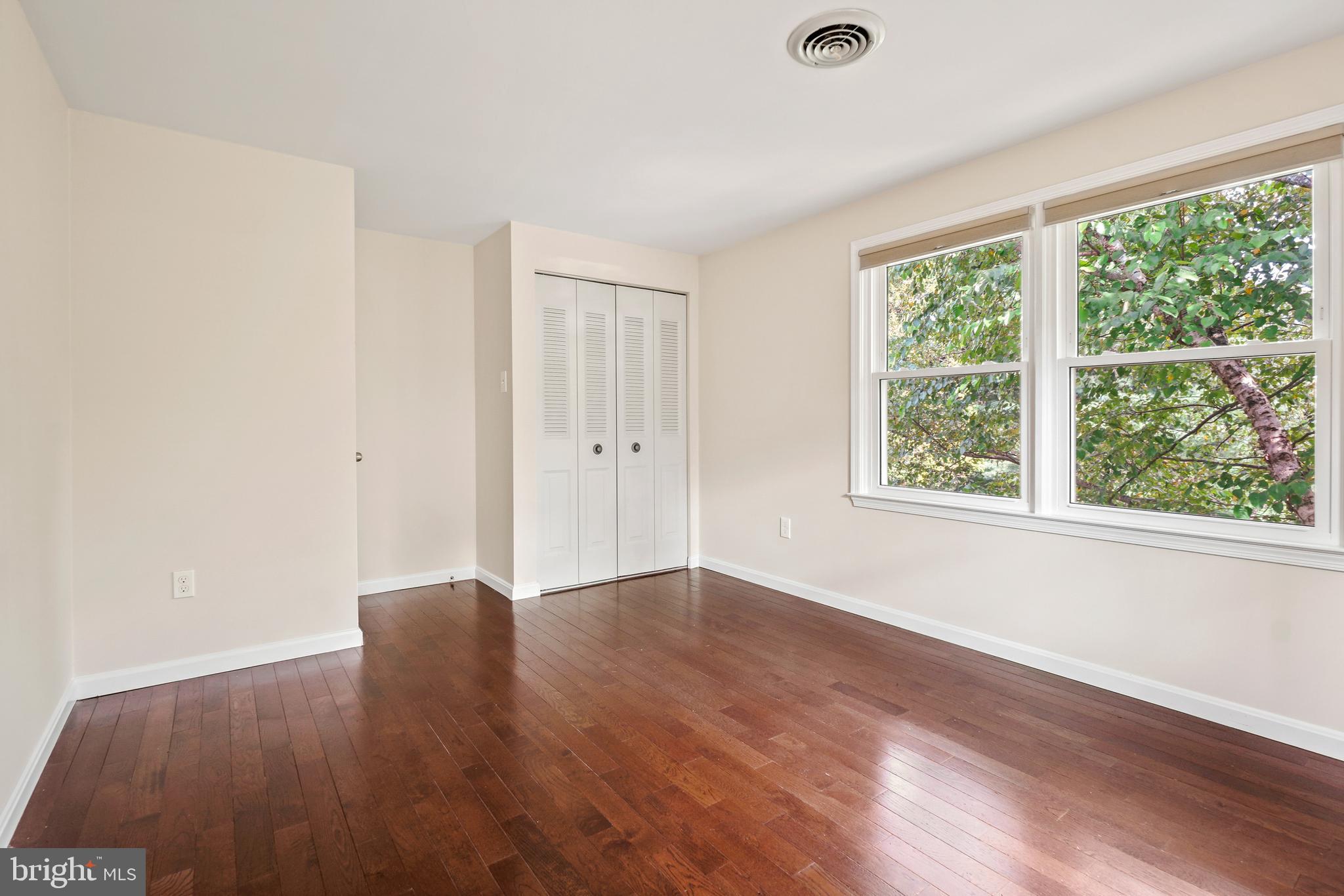 MAYDALE - Residential Lease