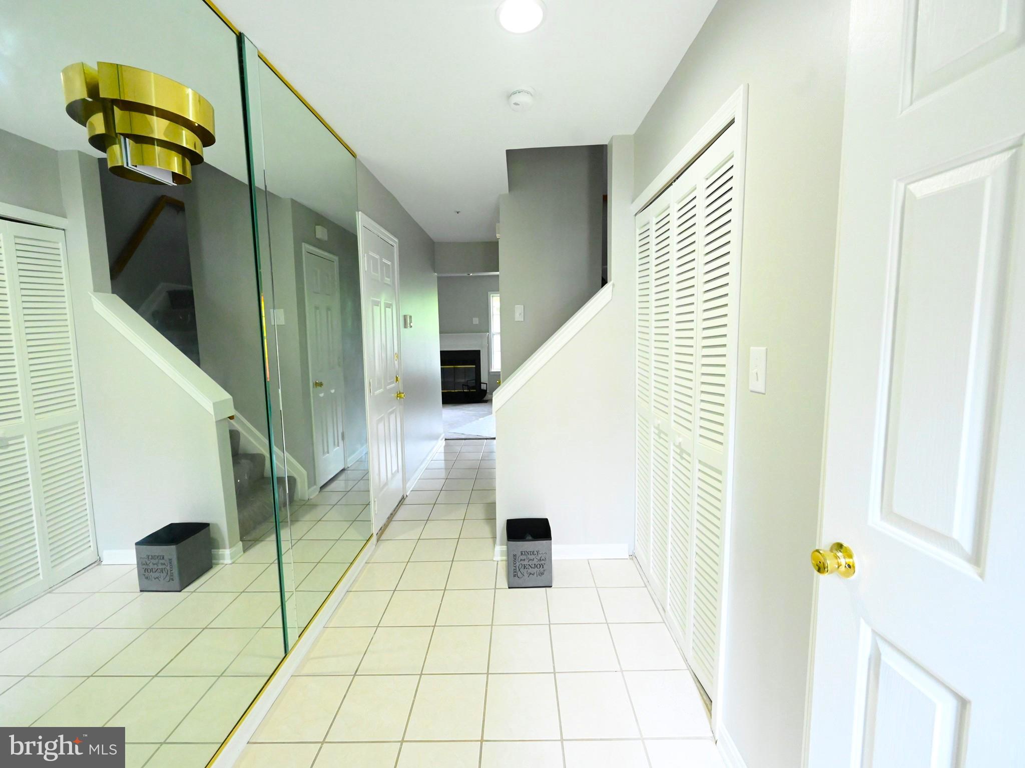 2531 MARKHAM LANE