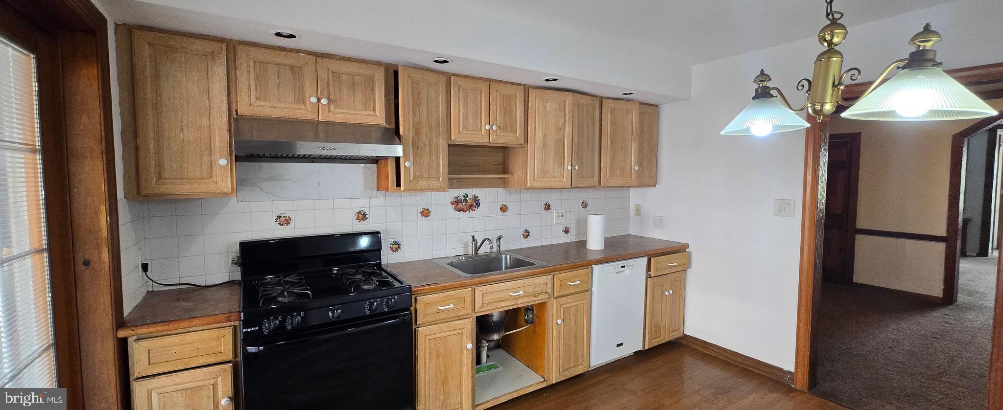 PHILADELPHIA - Residential