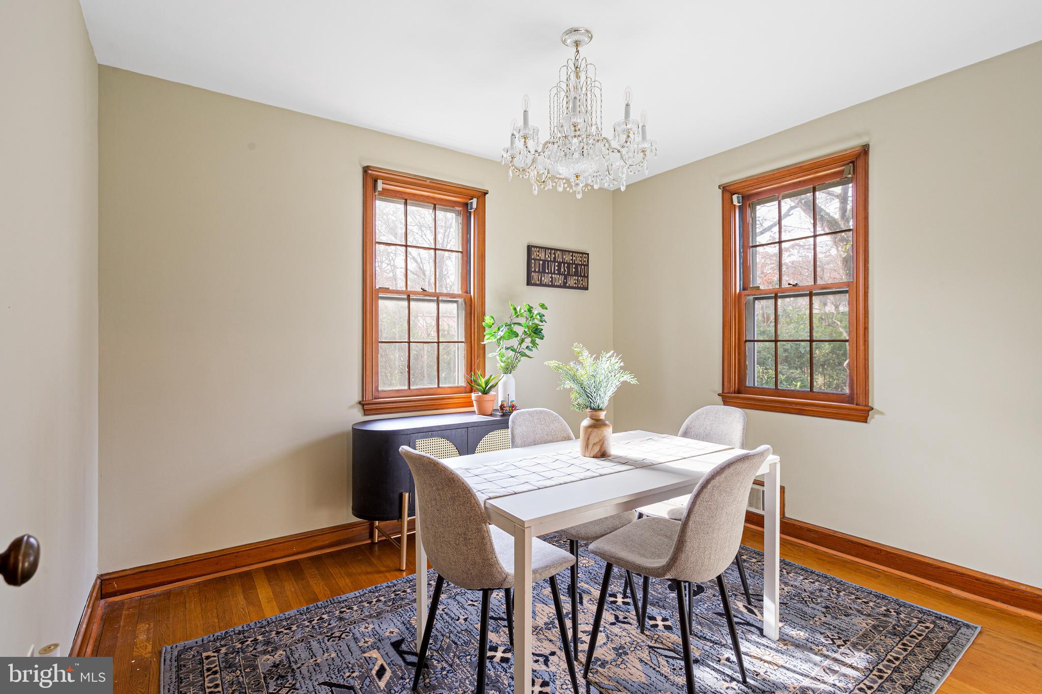 RIVERDALE - Residential