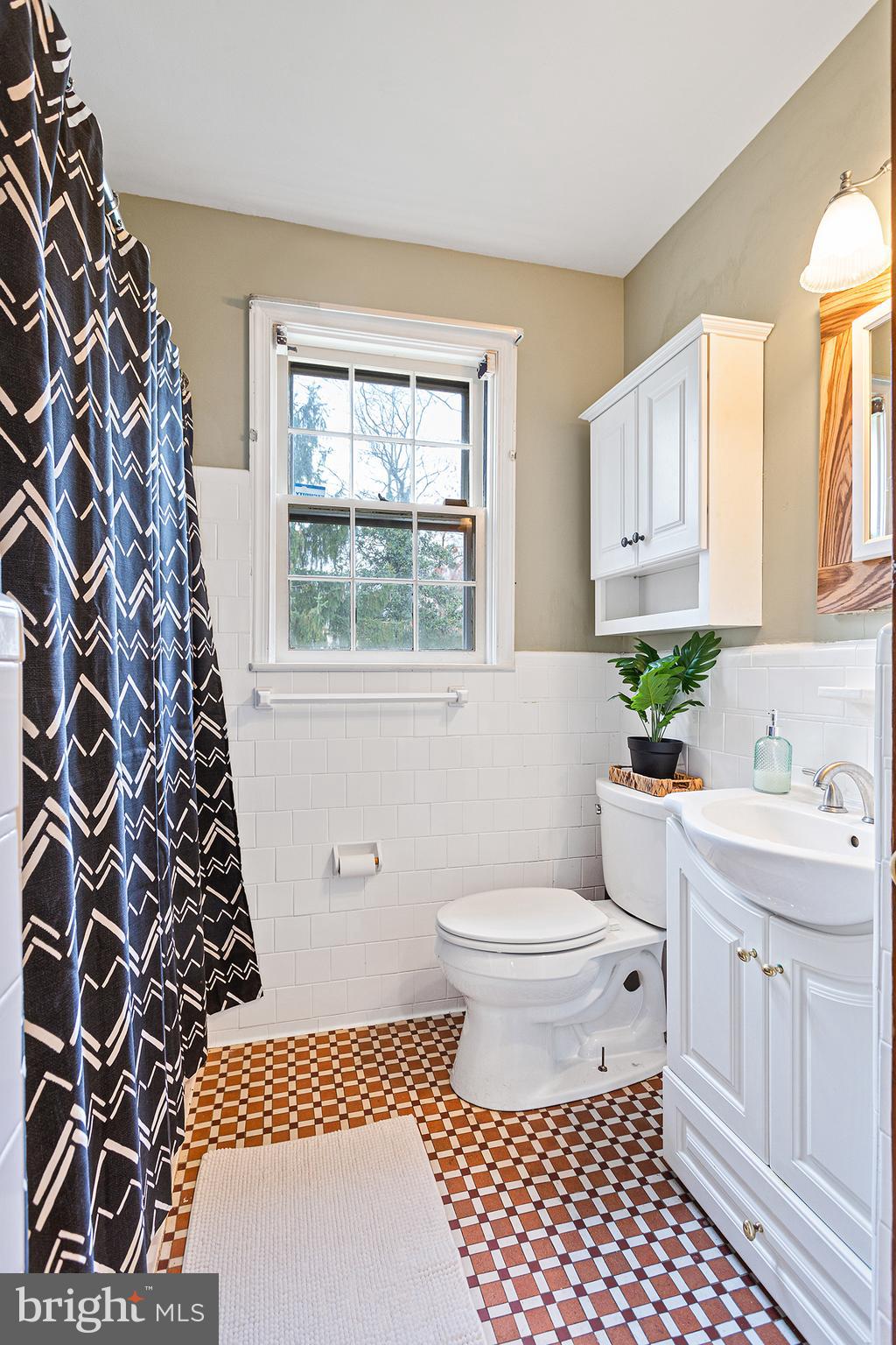 RIVERDALE - Residential