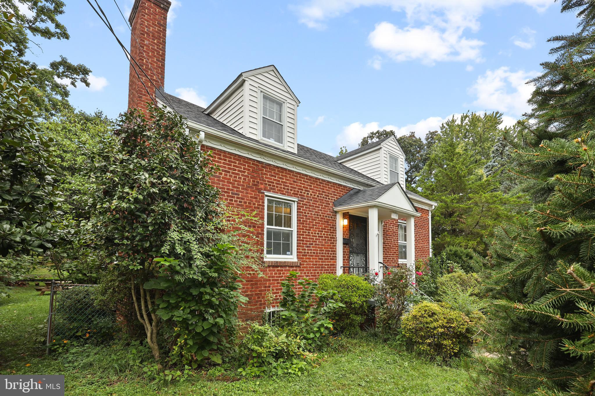 RIVERDALE - Residential