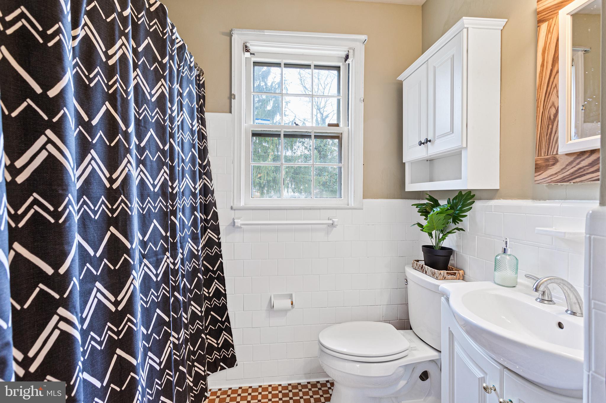 RIVERDALE - Residential