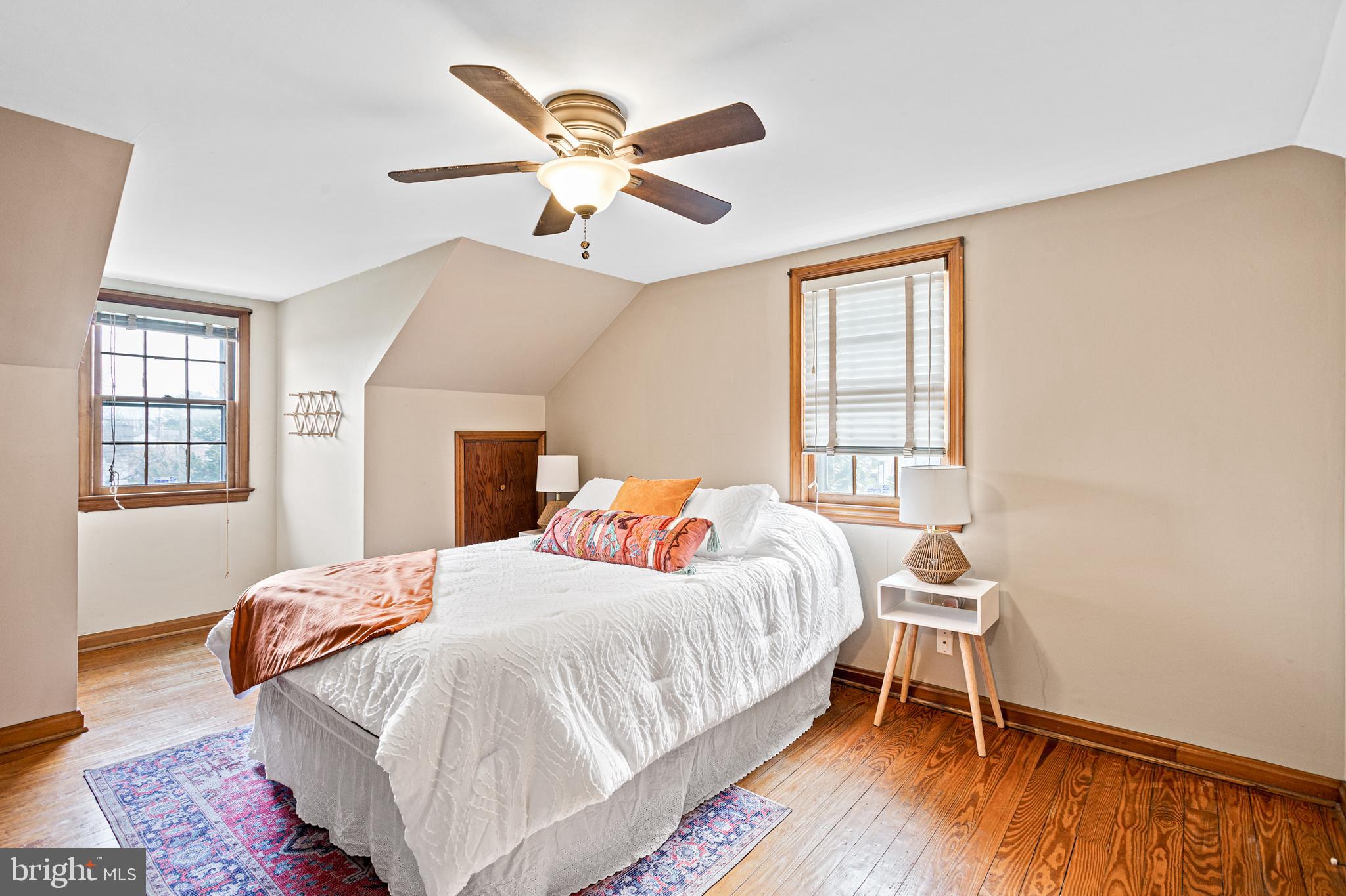 RIVERDALE - Residential