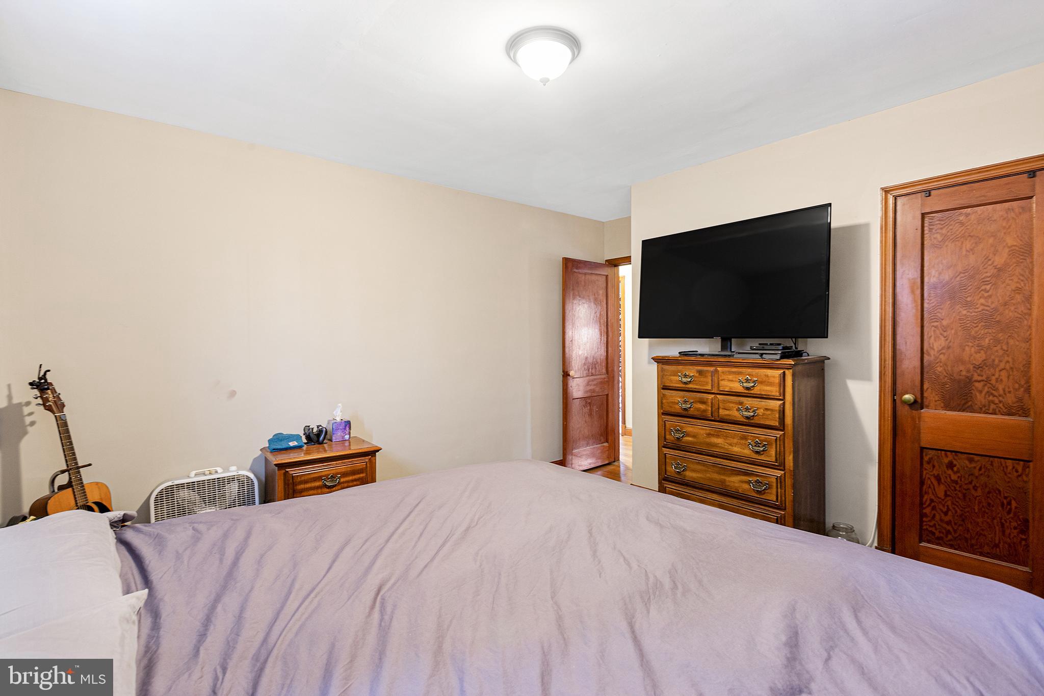 RIVERDALE - Residential