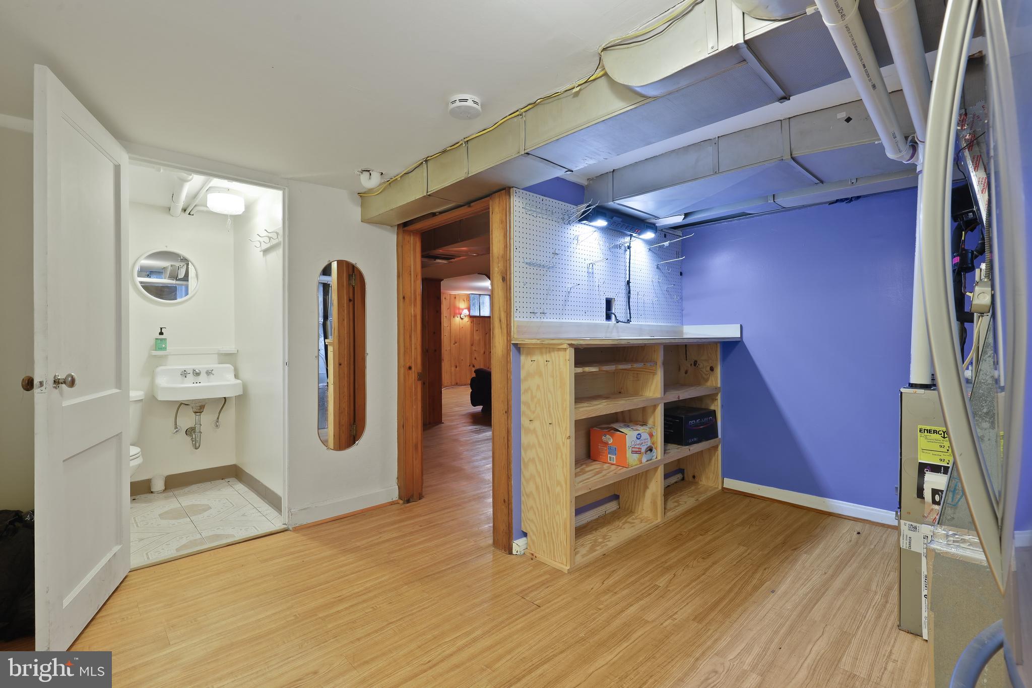 RIVERDALE - Residential