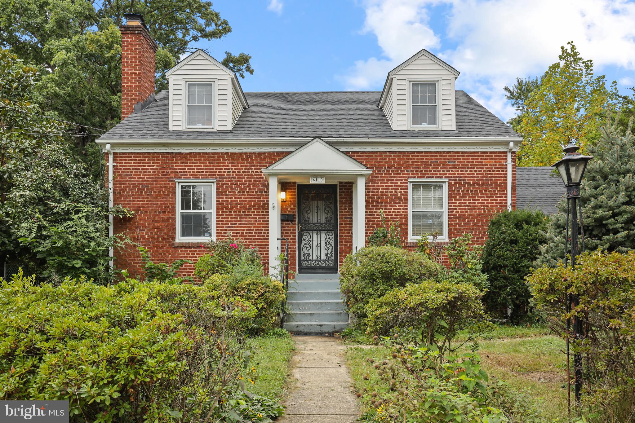 RIVERDALE - Residential