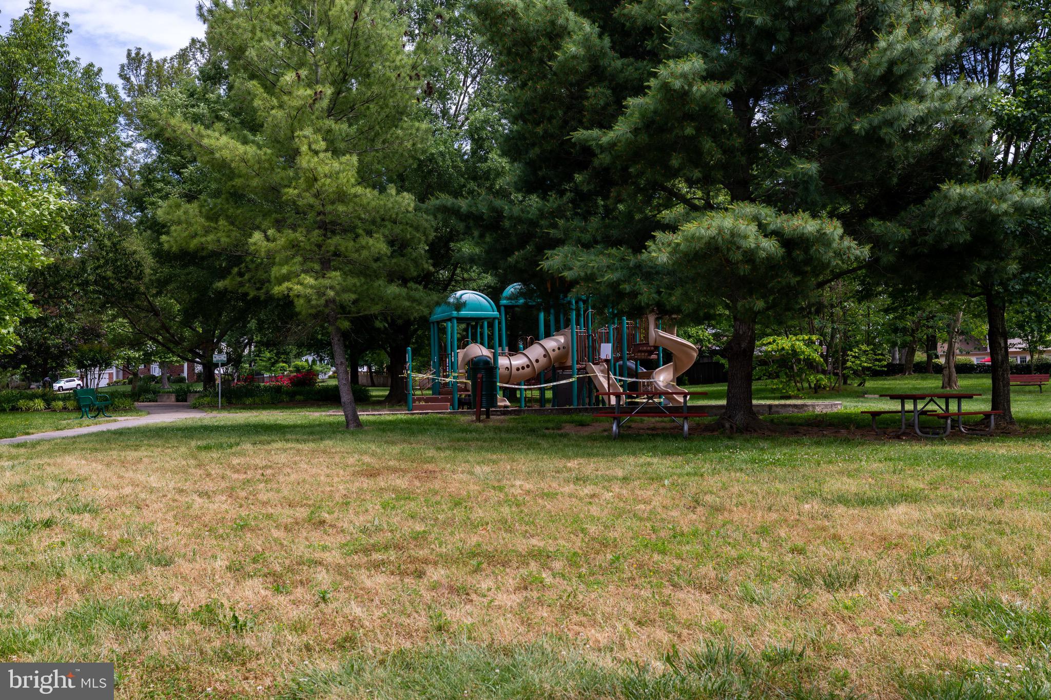 HAYFIELD FARM - Residential